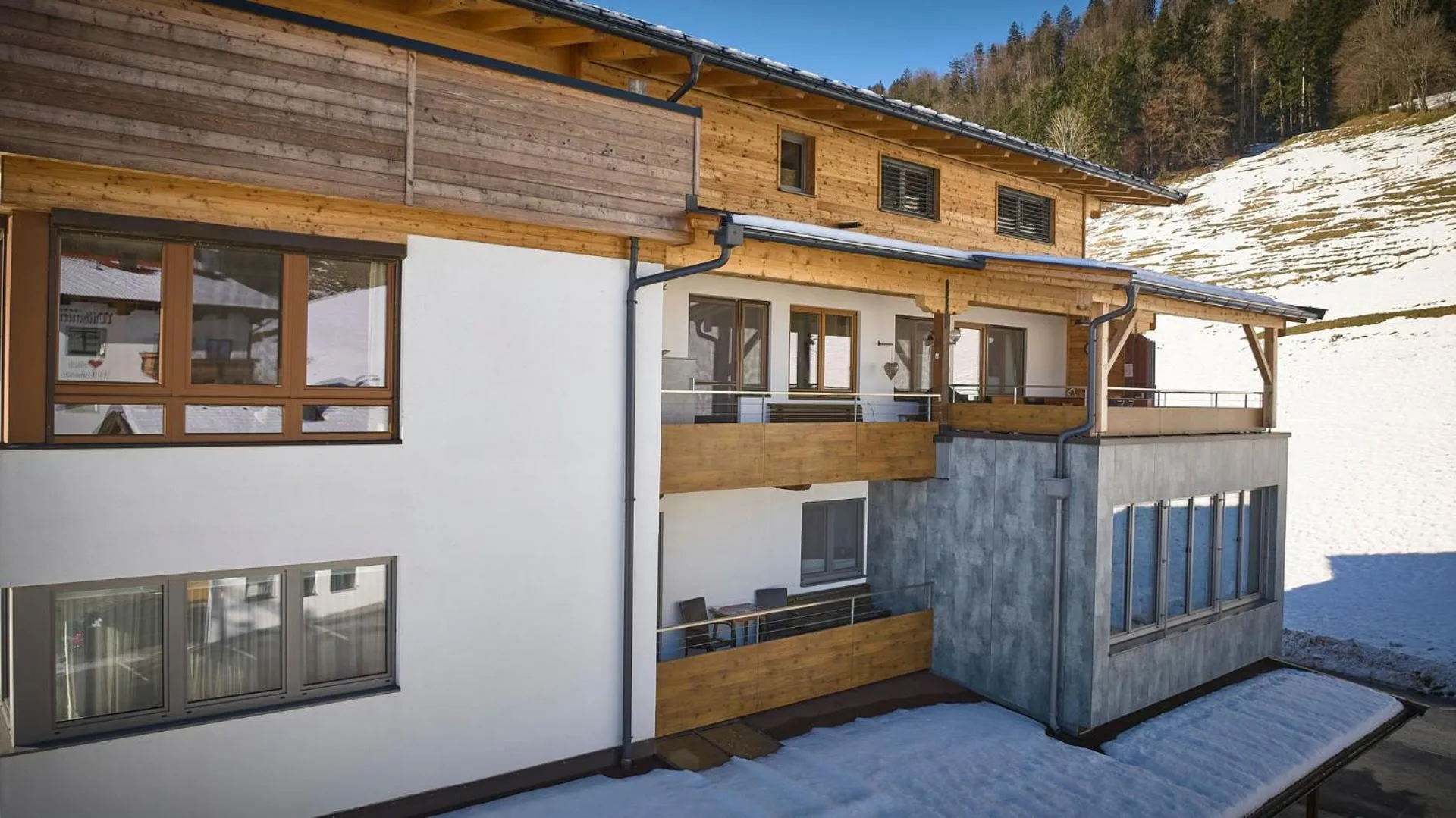 Property building in Hotel Garni Tirol
