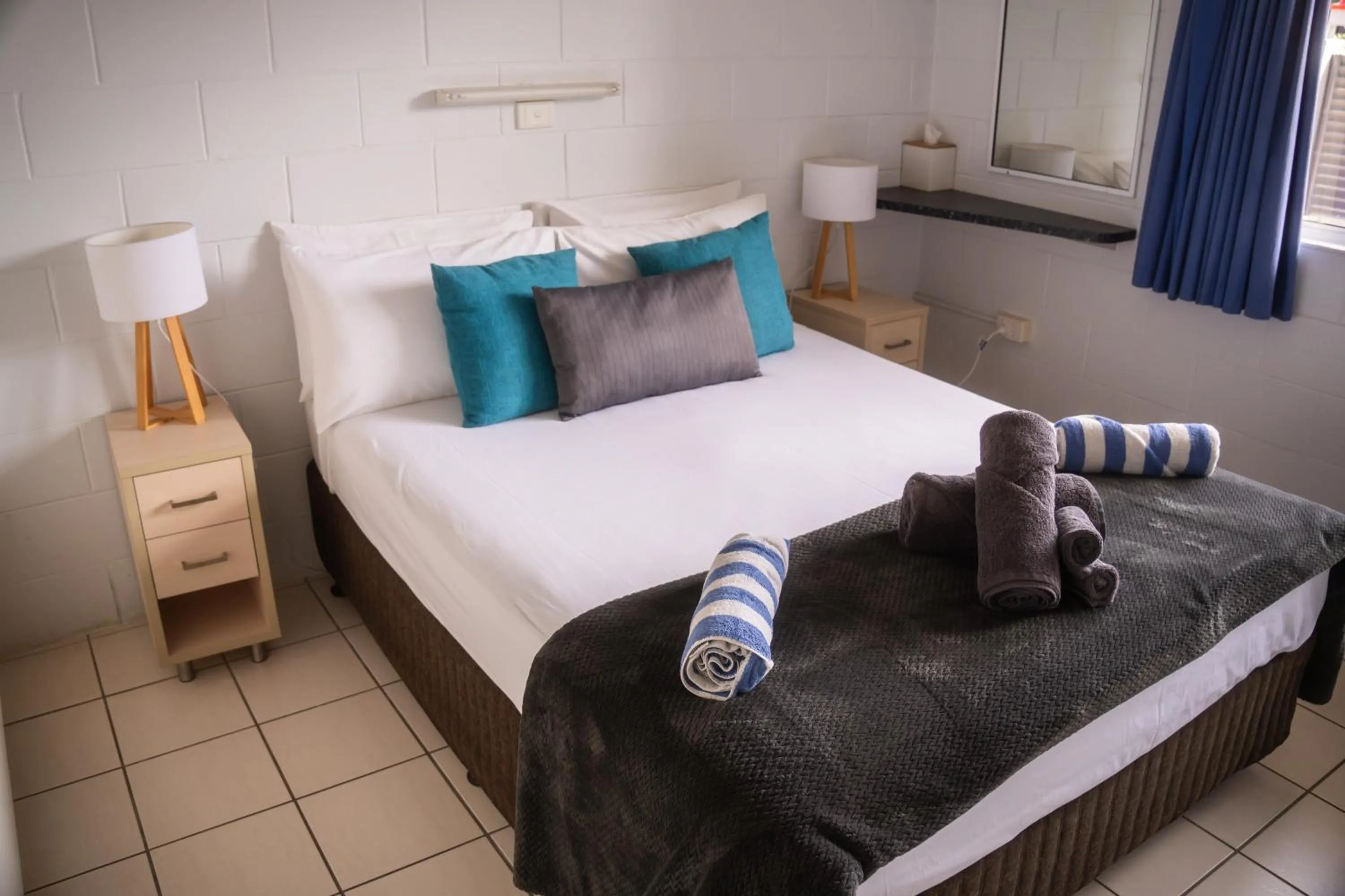 Bedroom, Bed in King Reef Resort