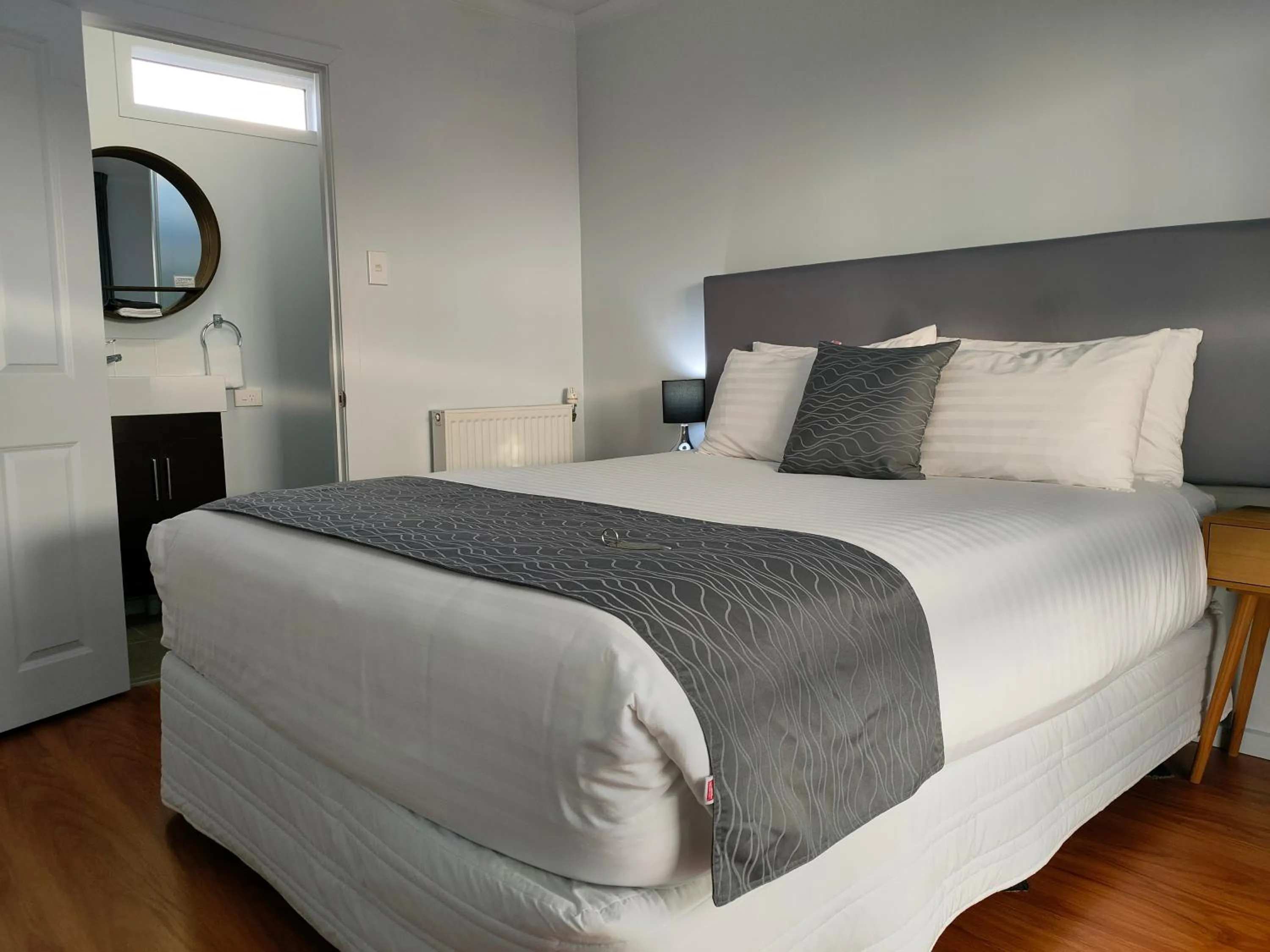 Bed in Tongariro Boutique B&B