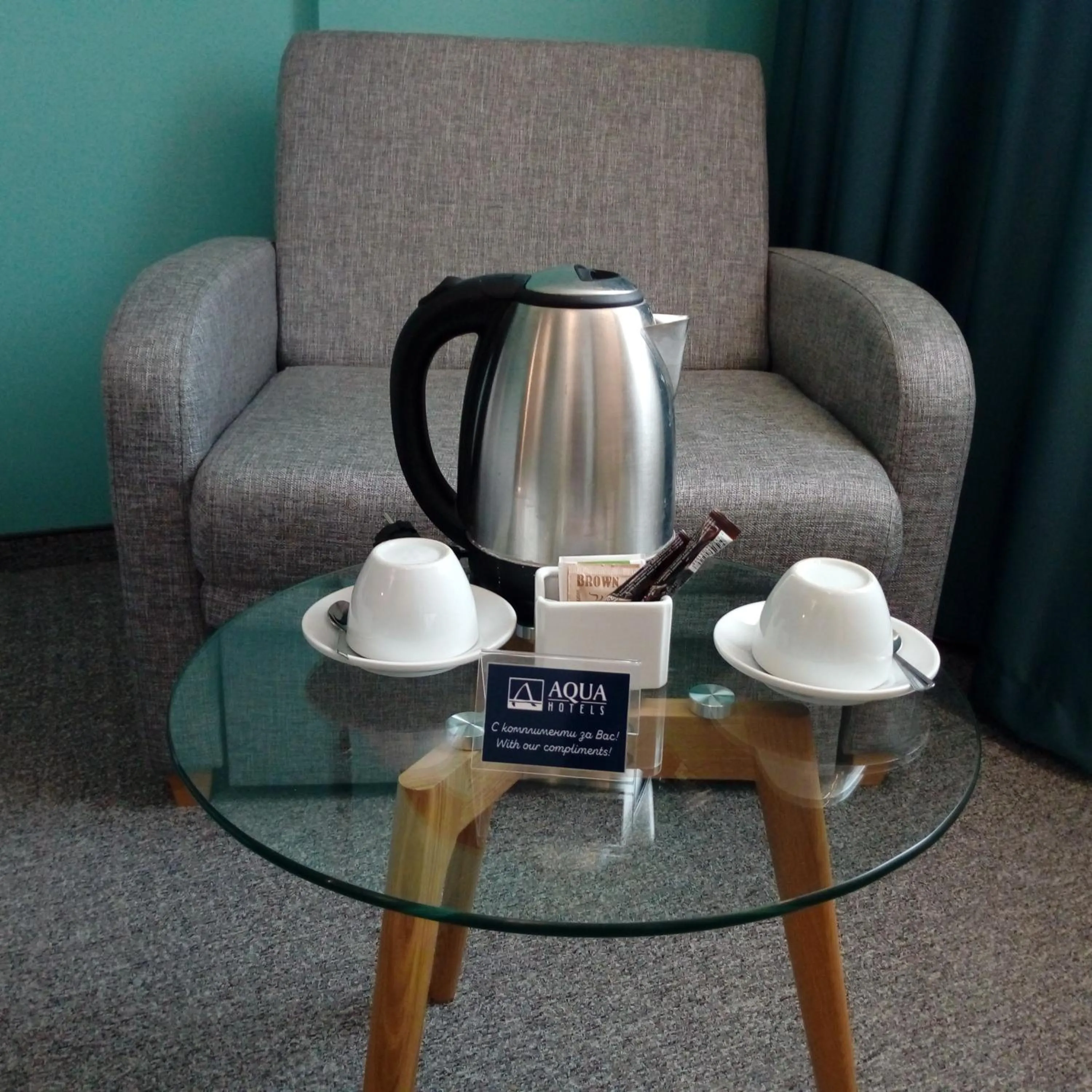 Coffee/tea facilities in Aqua Hotel