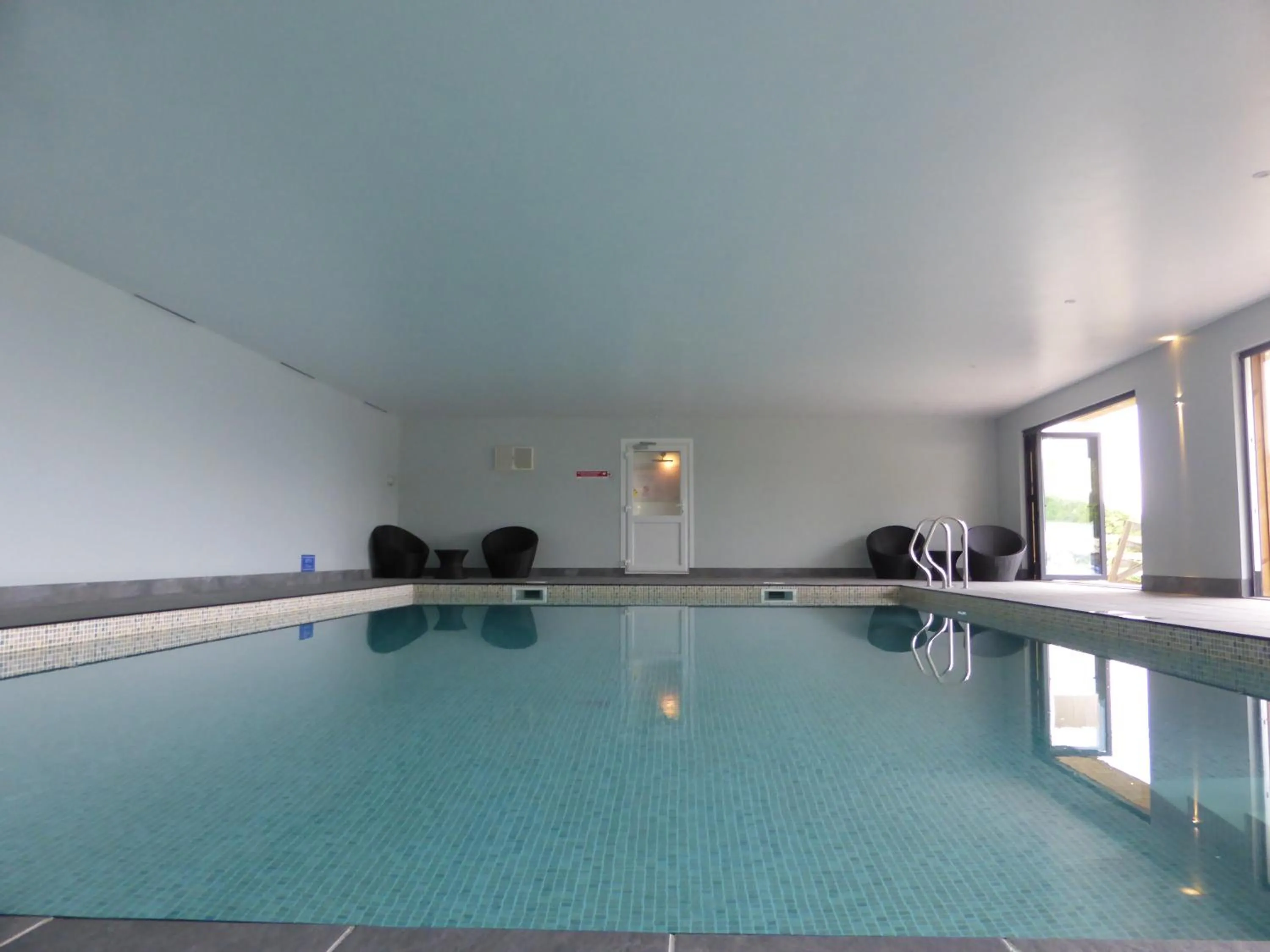 Swimming pool in Sandy Cove Hotel