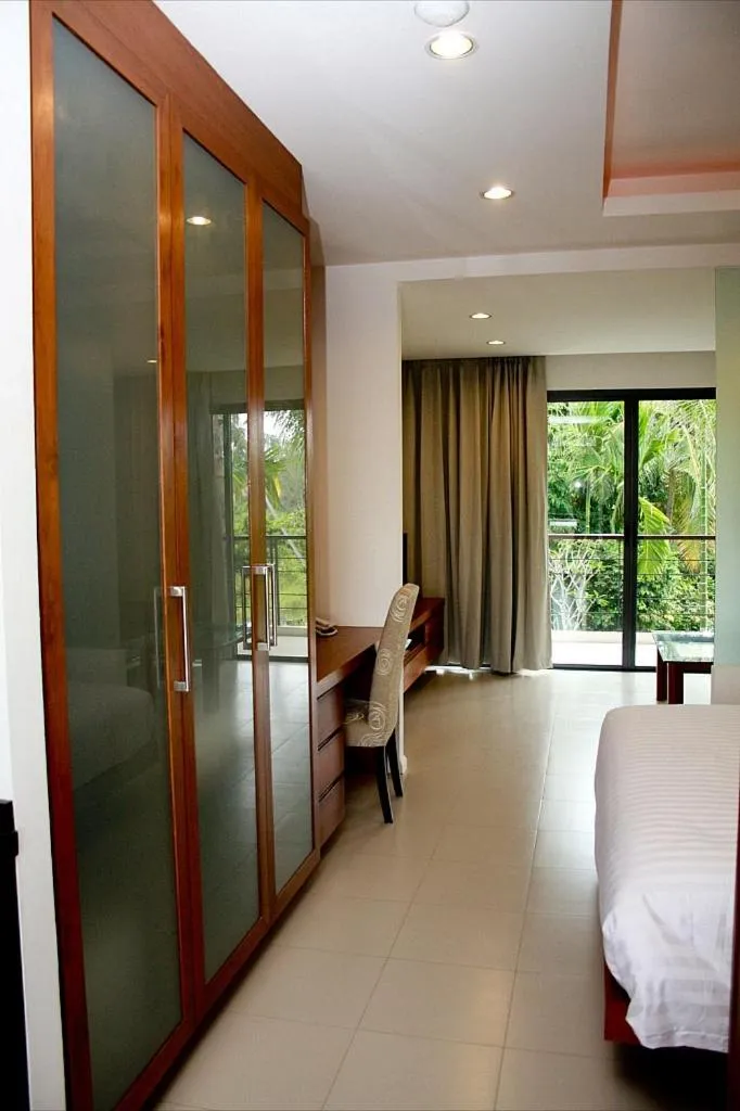 Bed in TSE Residence [by Samui Emerald]