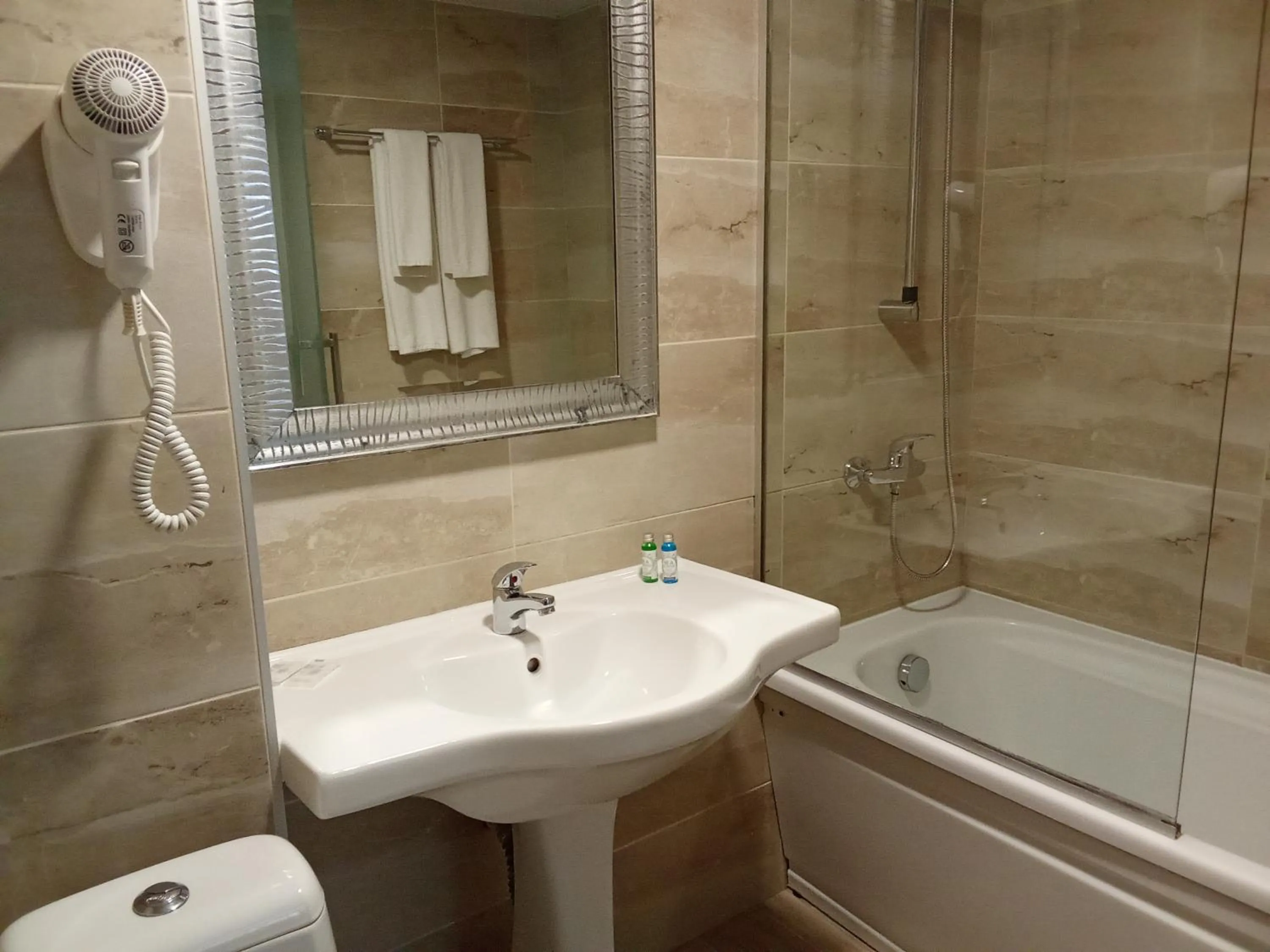 Alekta Hotel - Free Parking