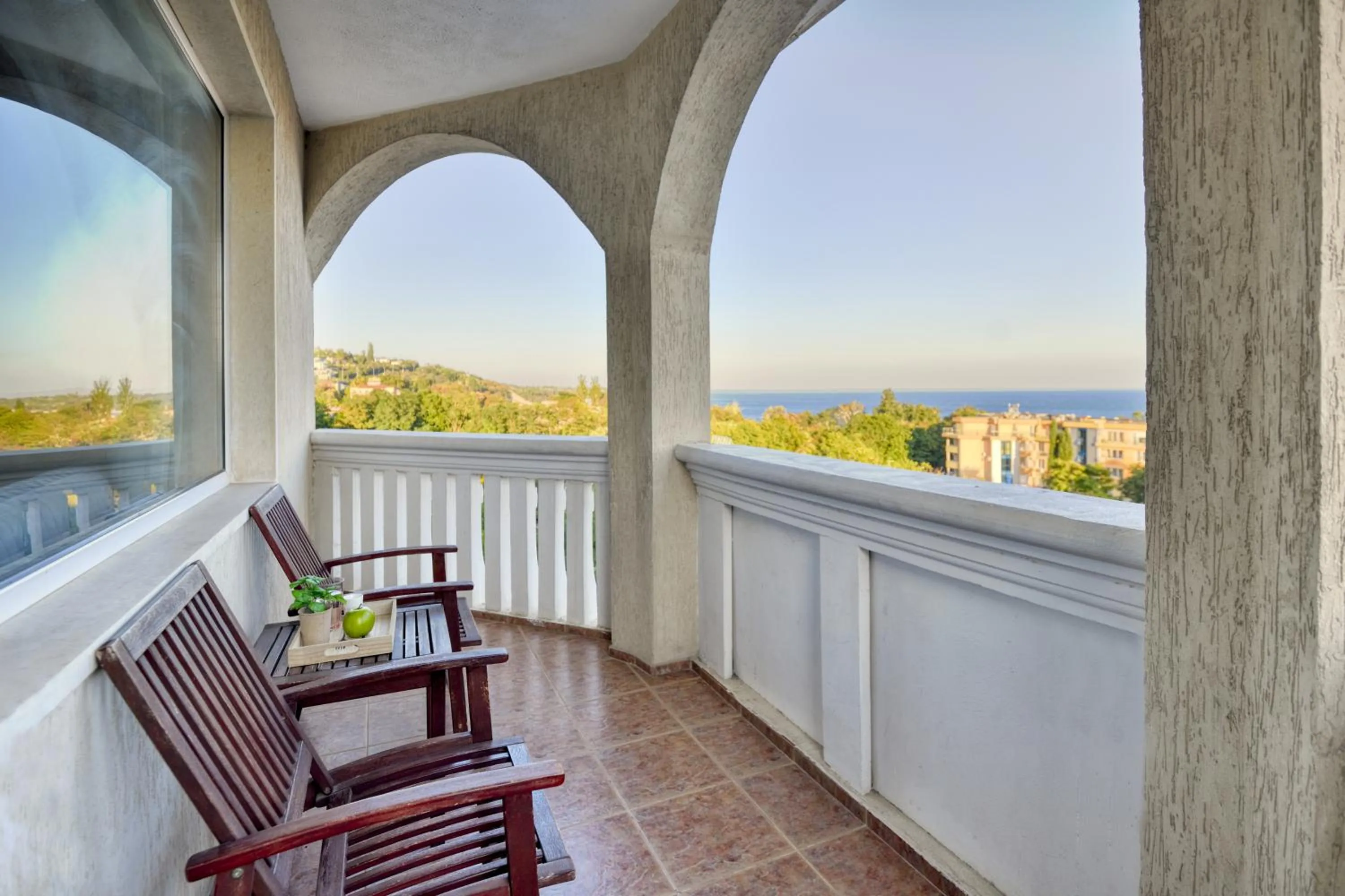 Alekta Hotel - Free Parking