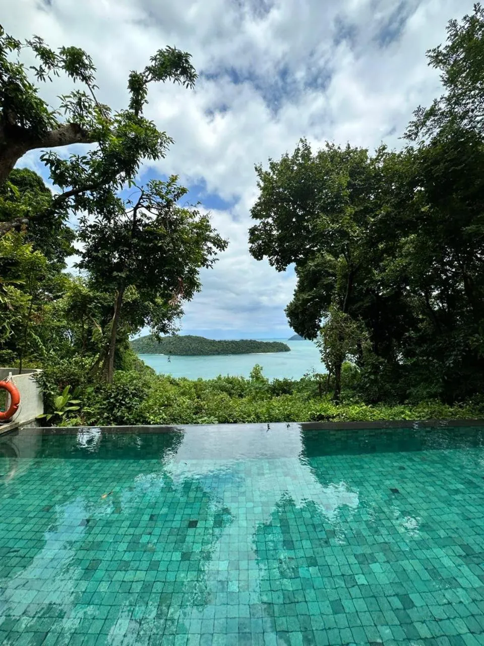 Sea view in Ambong Pool Villas - Private Pool