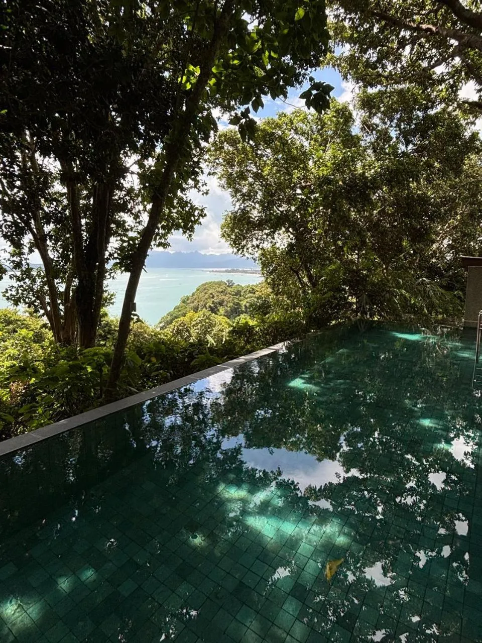 Sea view in Ambong Pool Villas - Private Pool