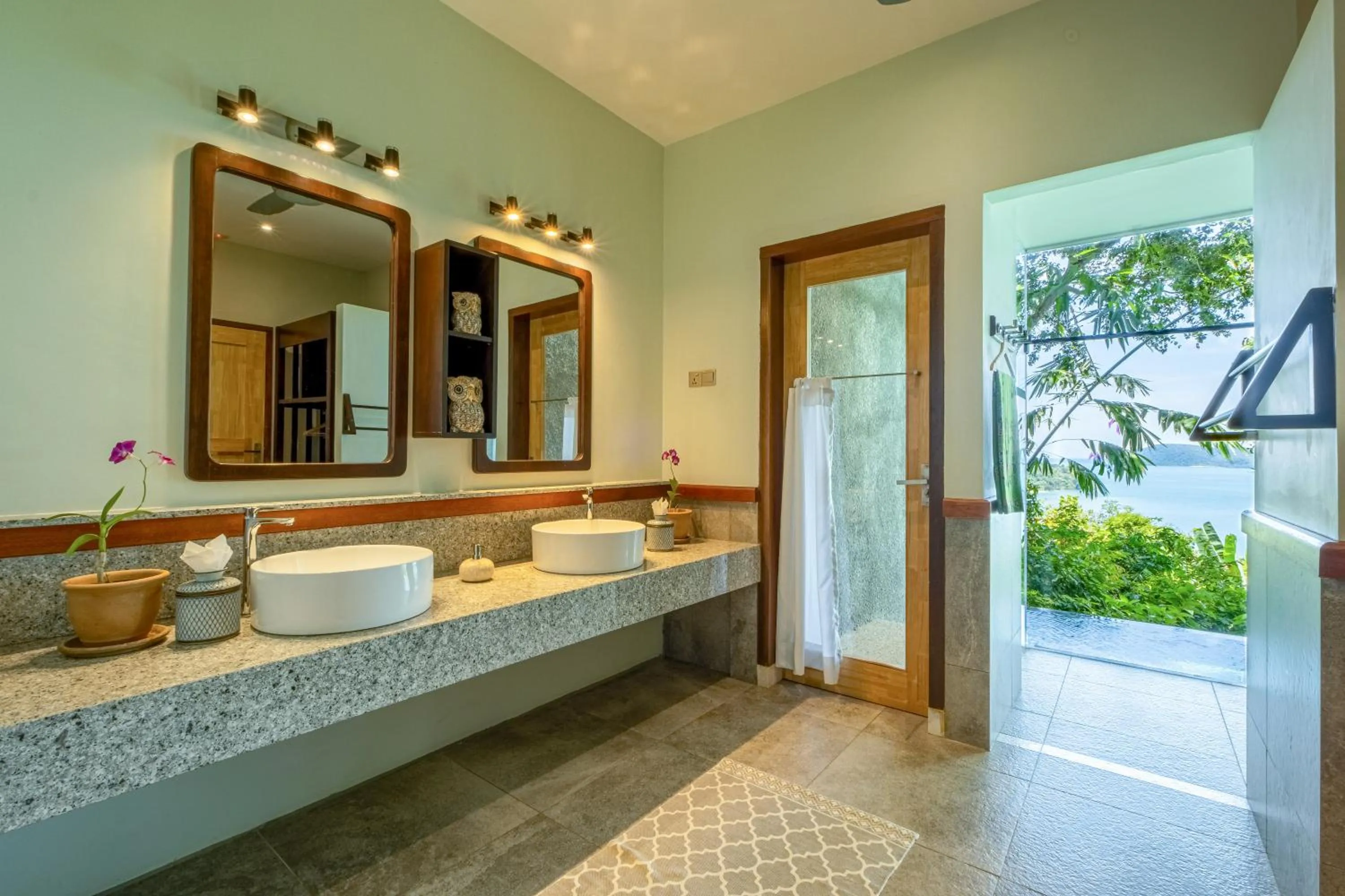 Shower in Ambong Pool Villas - Private Pool