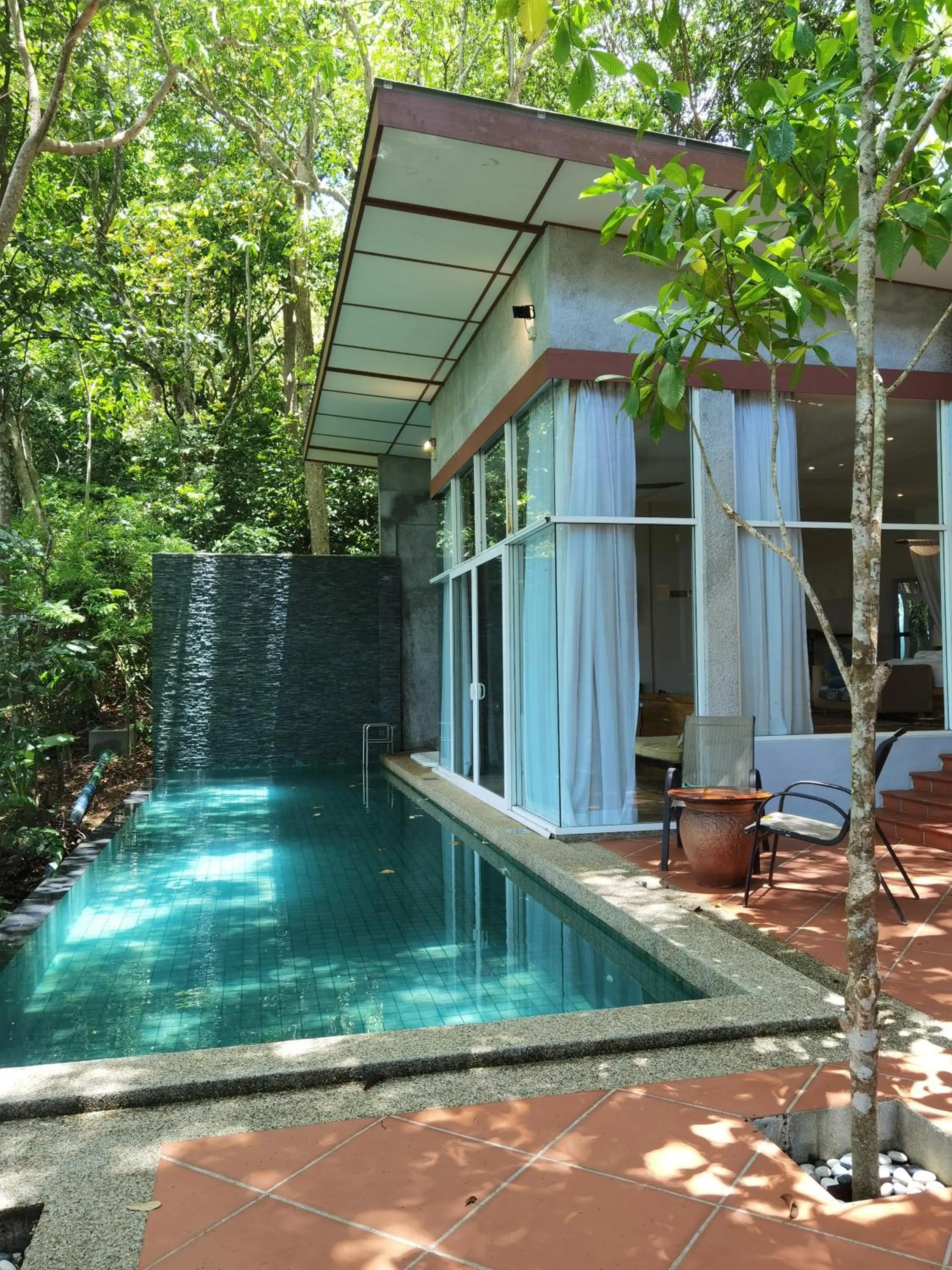 Swimming pool in Ambong Pool Villas - Private Pool