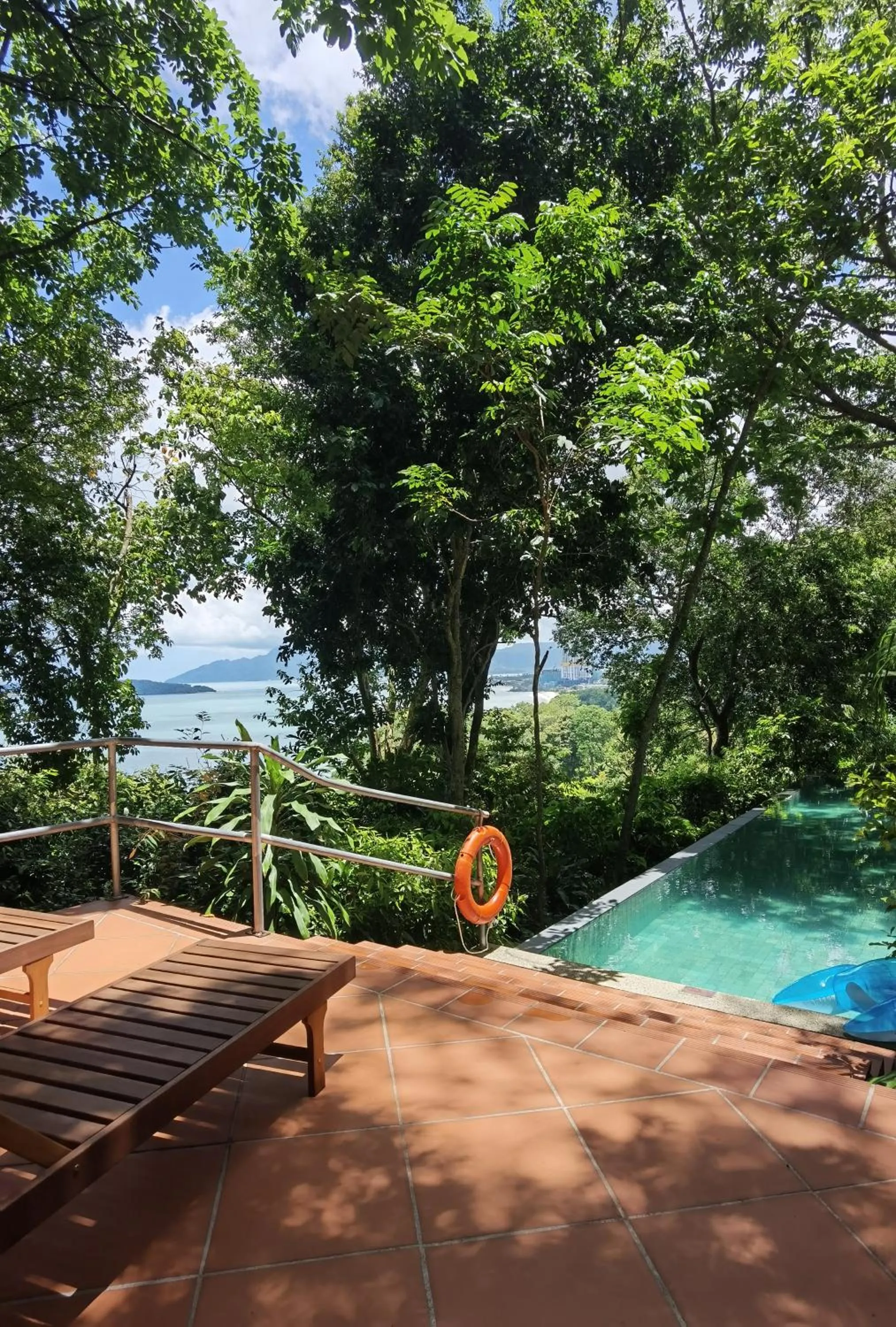 Sea view in Ambong Pool Villas - Private Pool