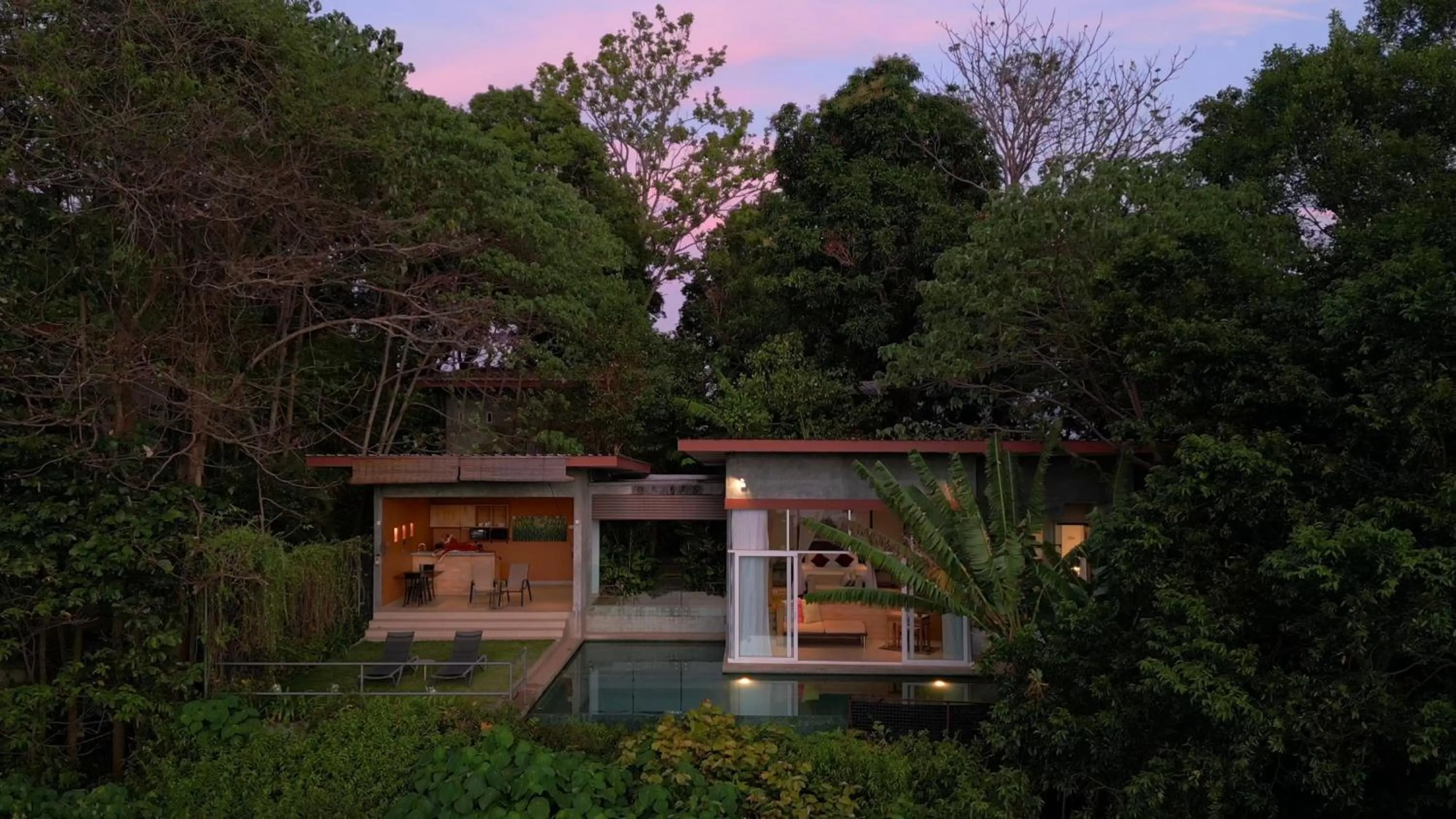 Property building in Ambong Pool Villas - Private Pool