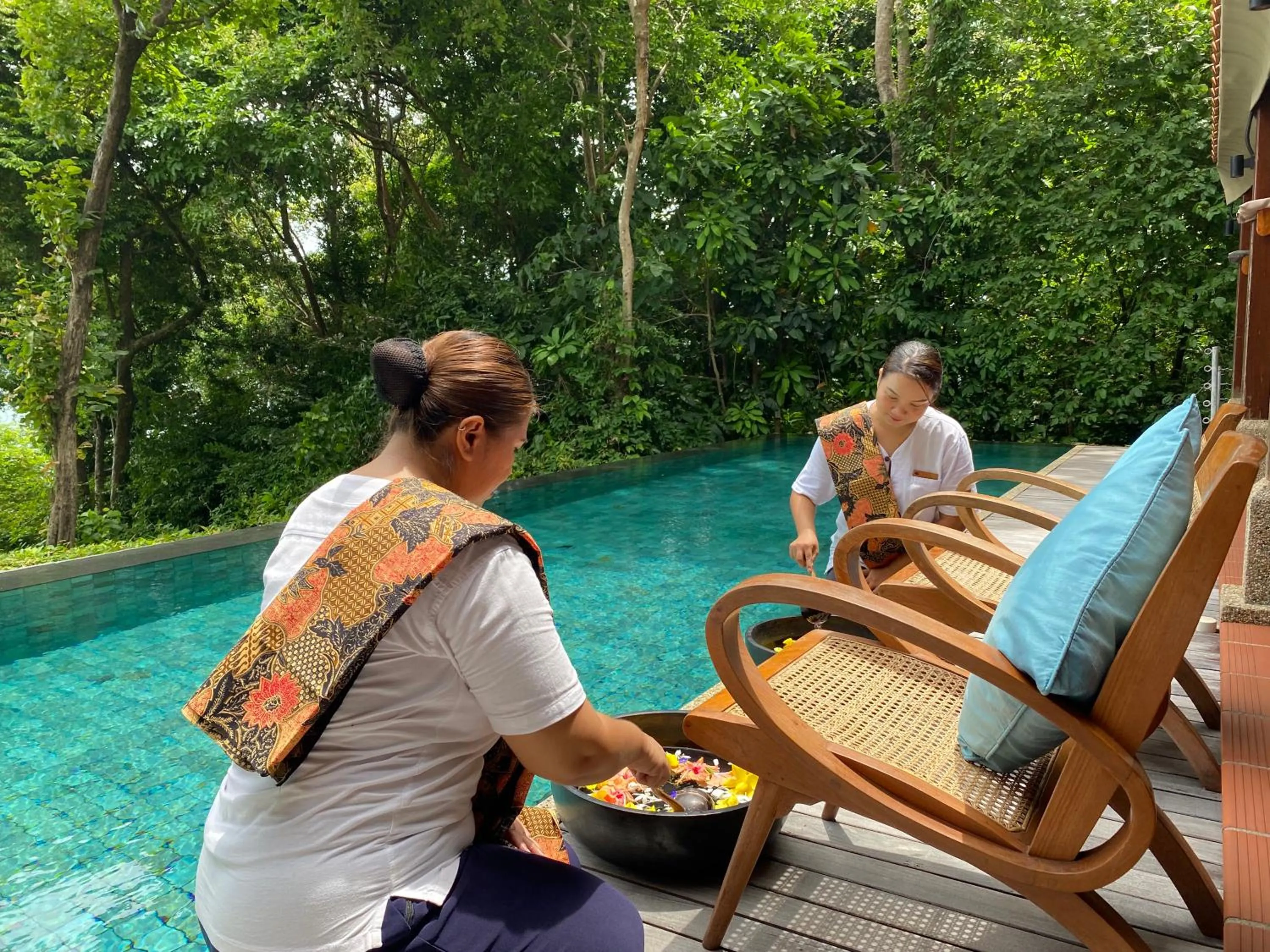 Spa and wellness centre/facilities in Ambong Pool Villas - Private Pool