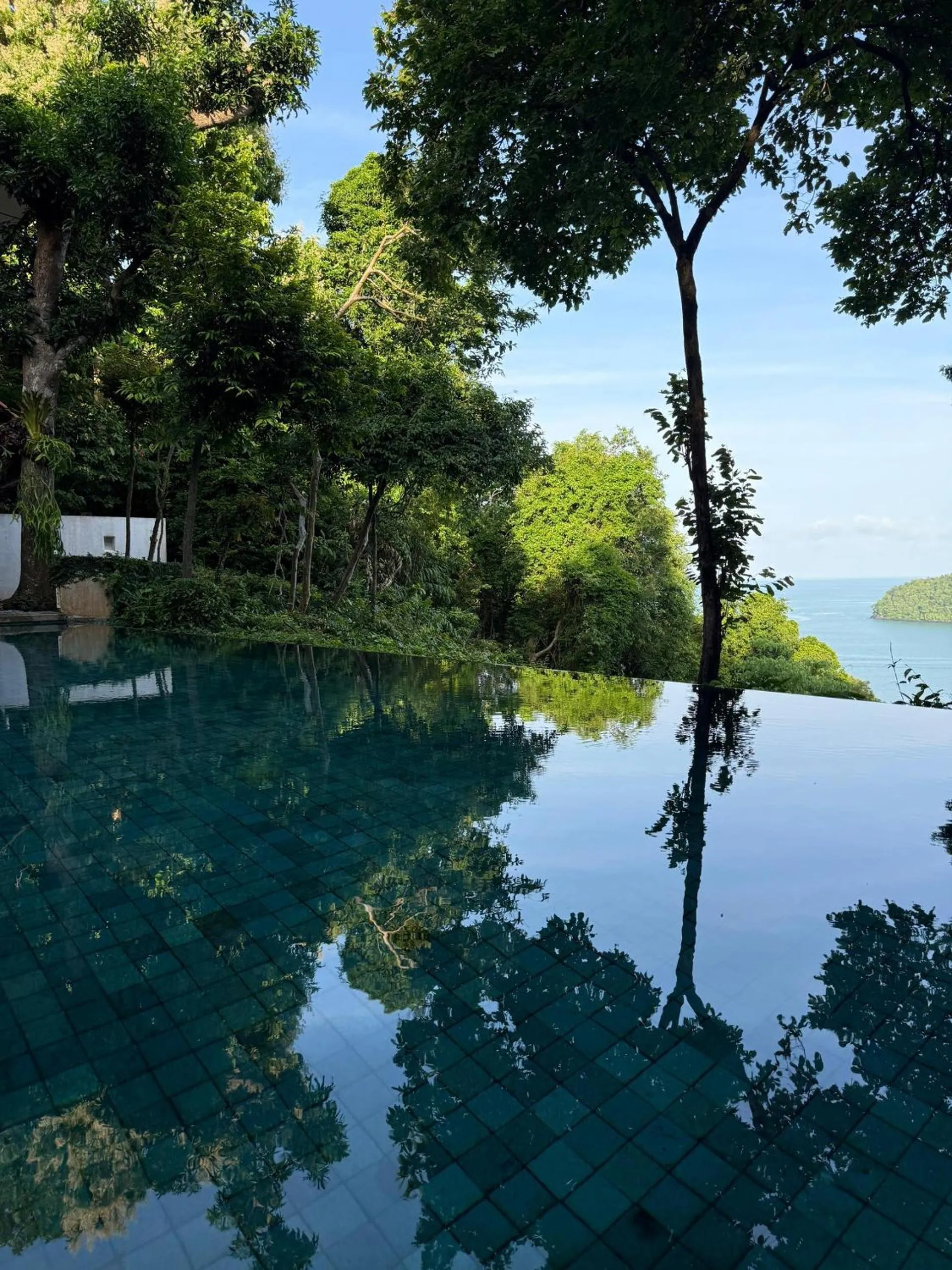Swimming pool in Ambong Pool Villas - Private Pool
