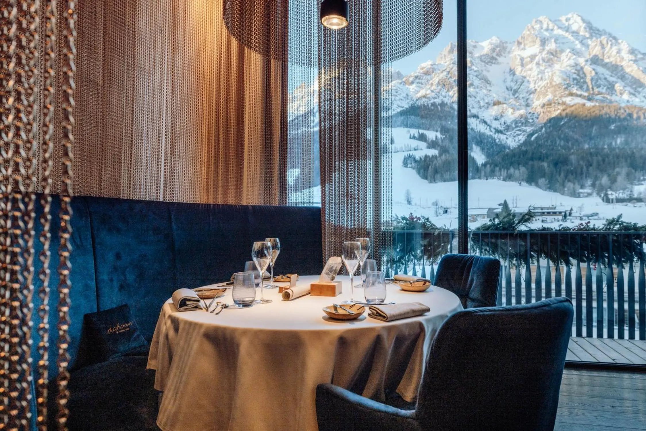 Restaurant/places to eat in Hotel Riederalm