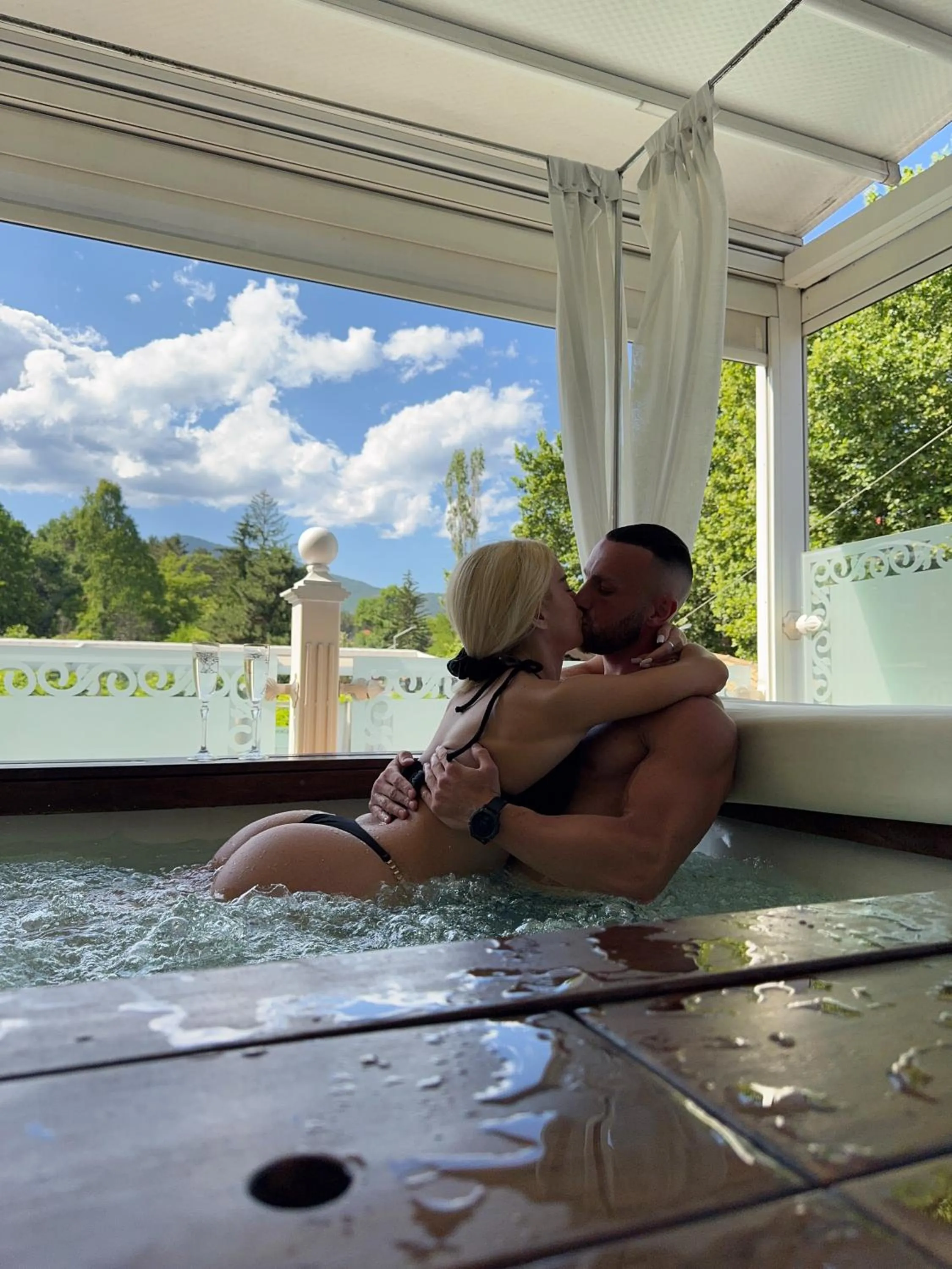 Hot Tub in Spa Hotel Rich