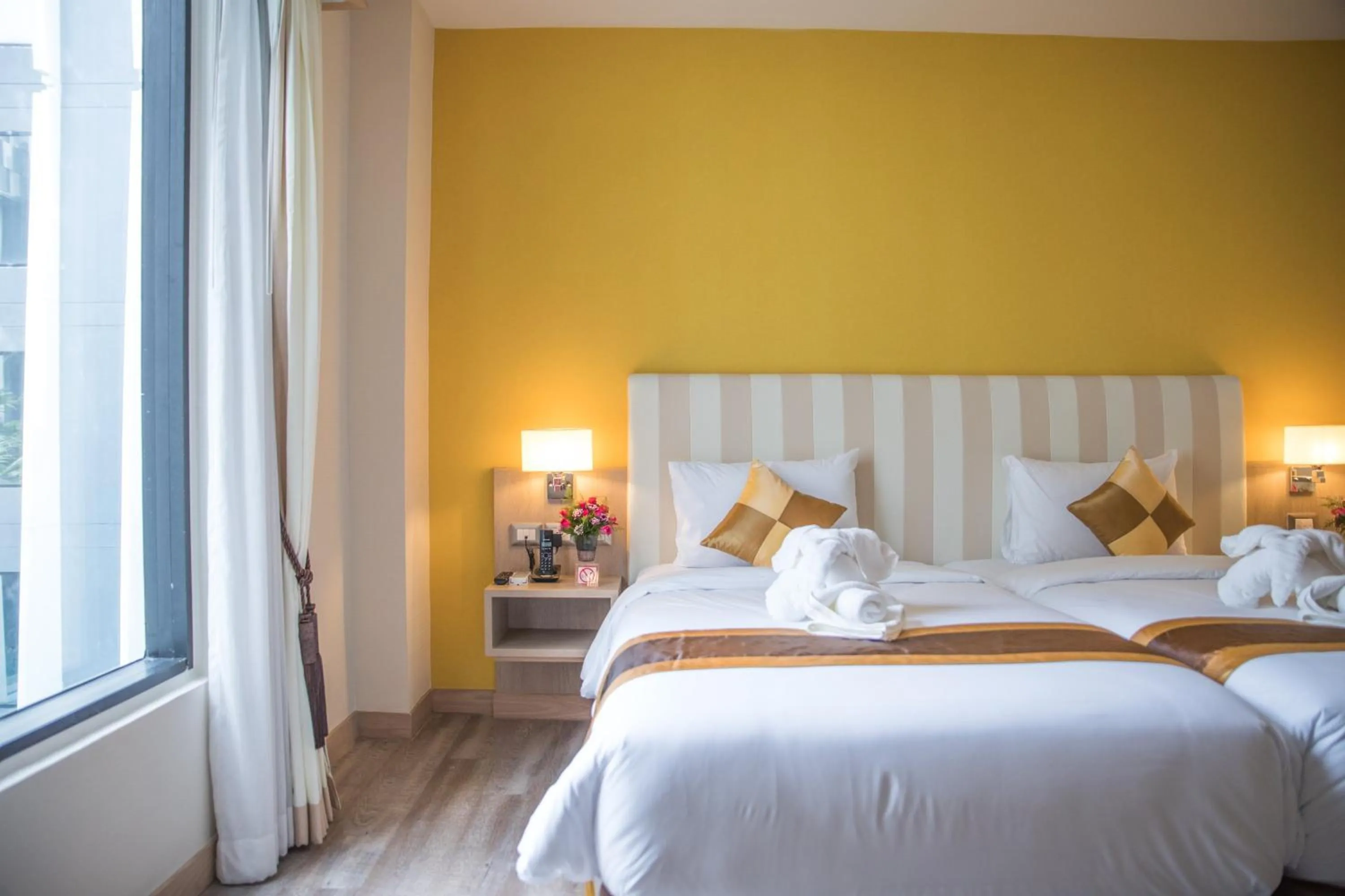 Bed in Bangkok Midtown Hotel