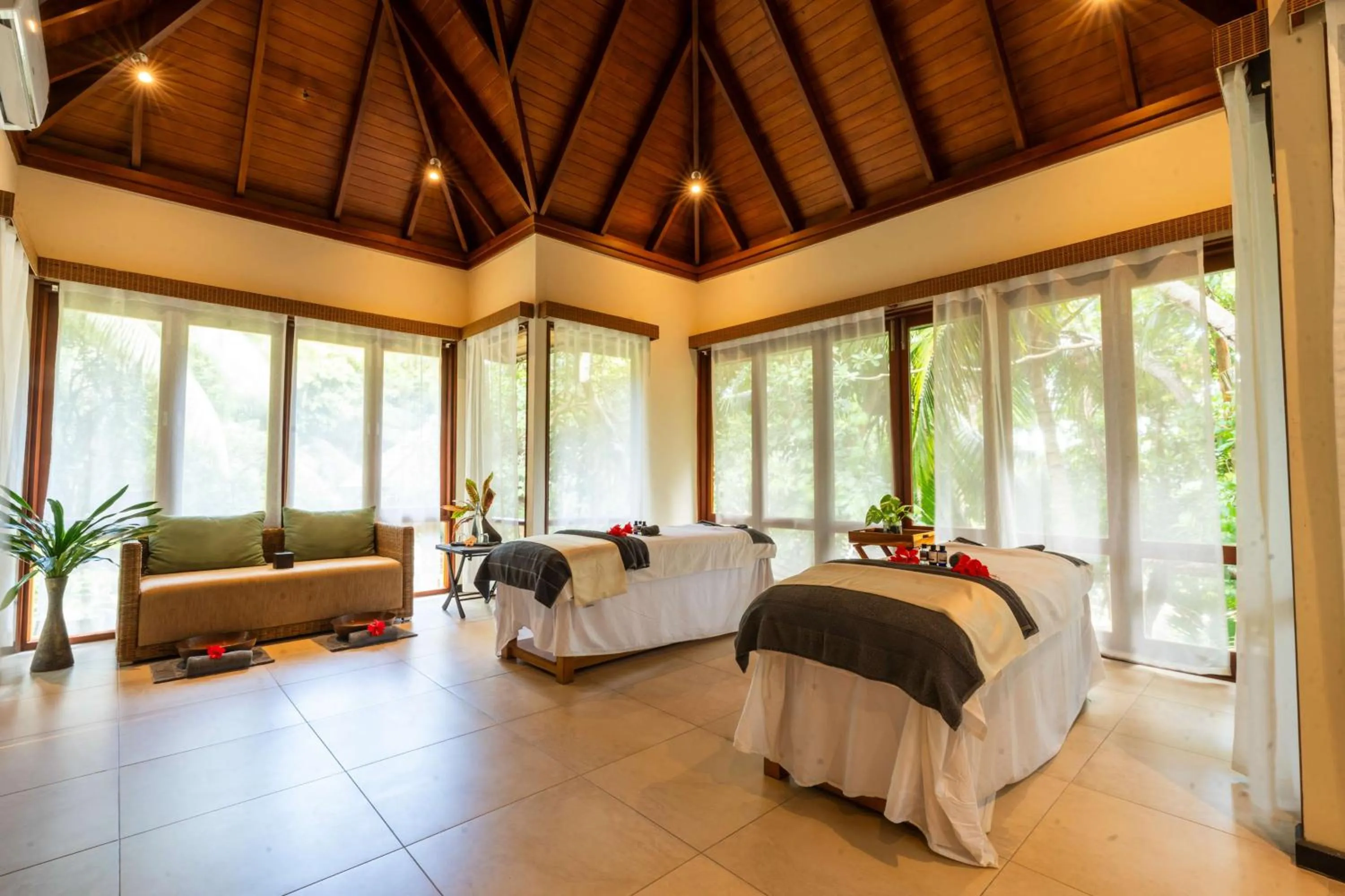 Spa and wellness centre/facilities, Bed in Hilton Seychelles Labriz Resort & Spa