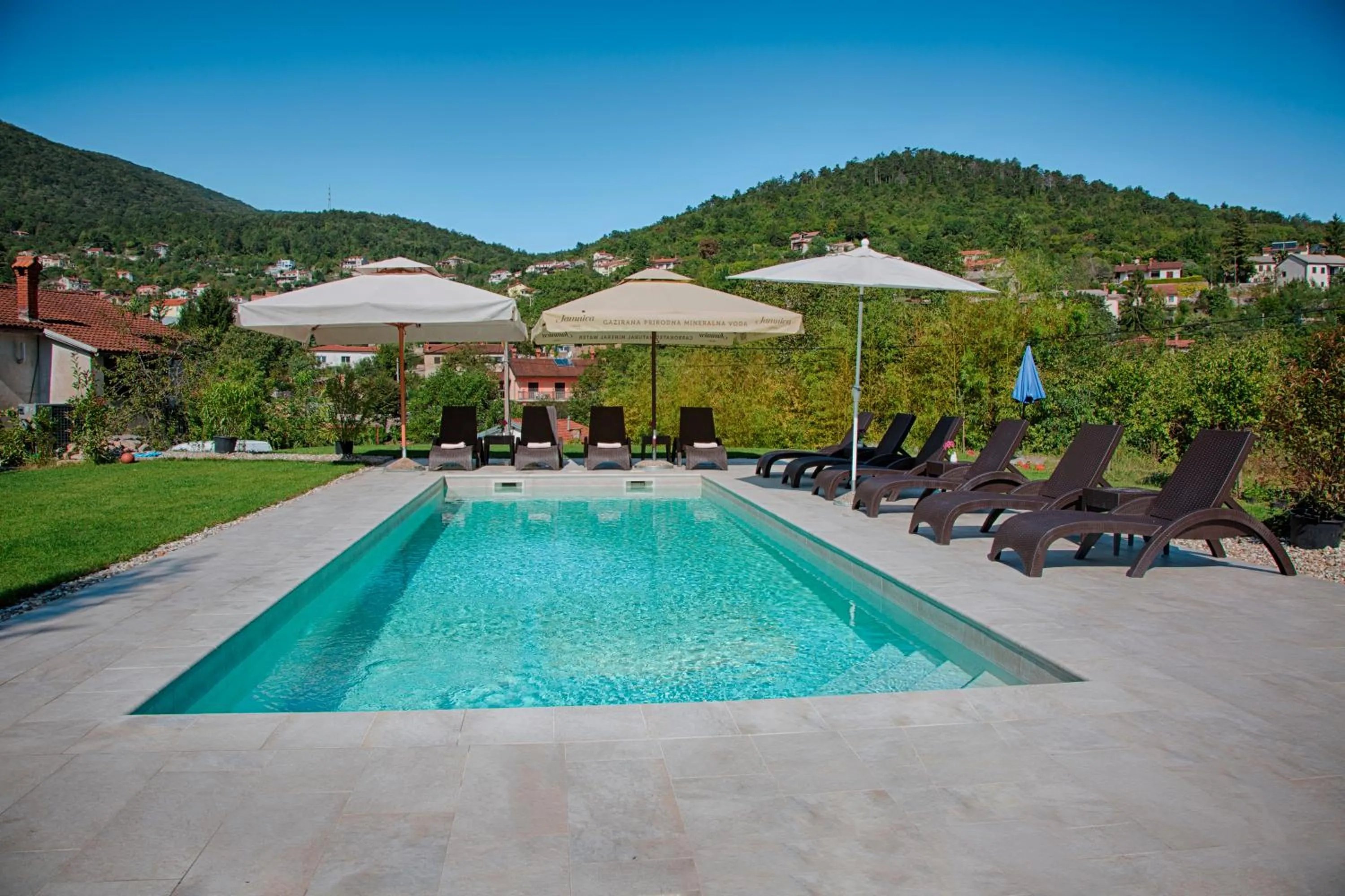 Swimming pool in Guest House Stancija Kovacici