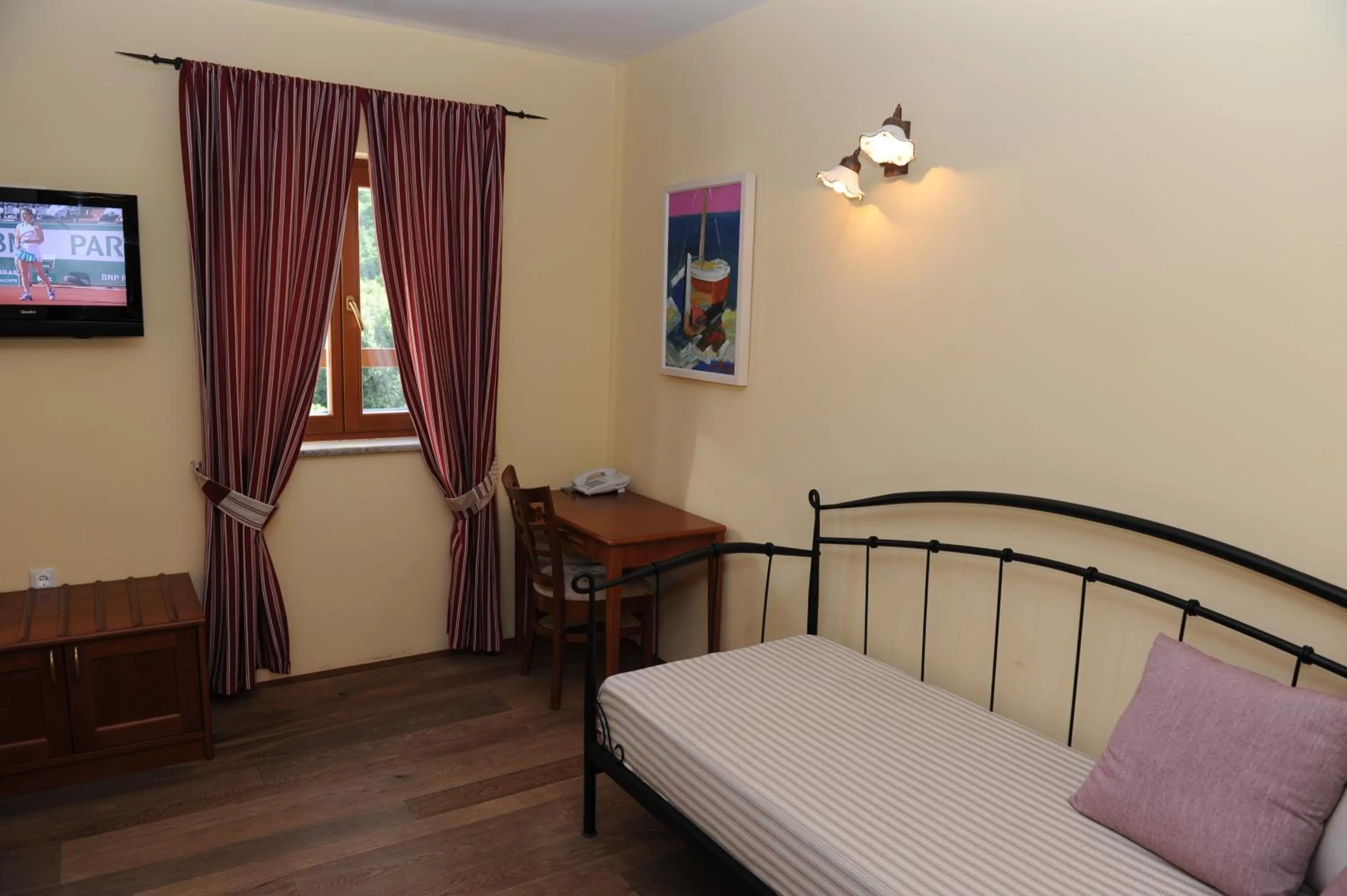 Bed in Guest House Stancija Kovacici