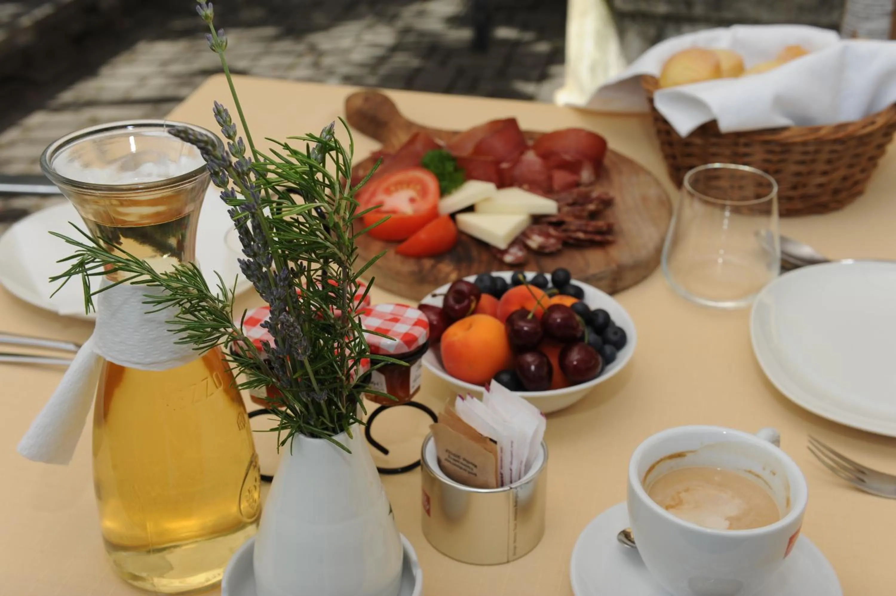 Continental breakfast in Guest House Stancija Kovacici