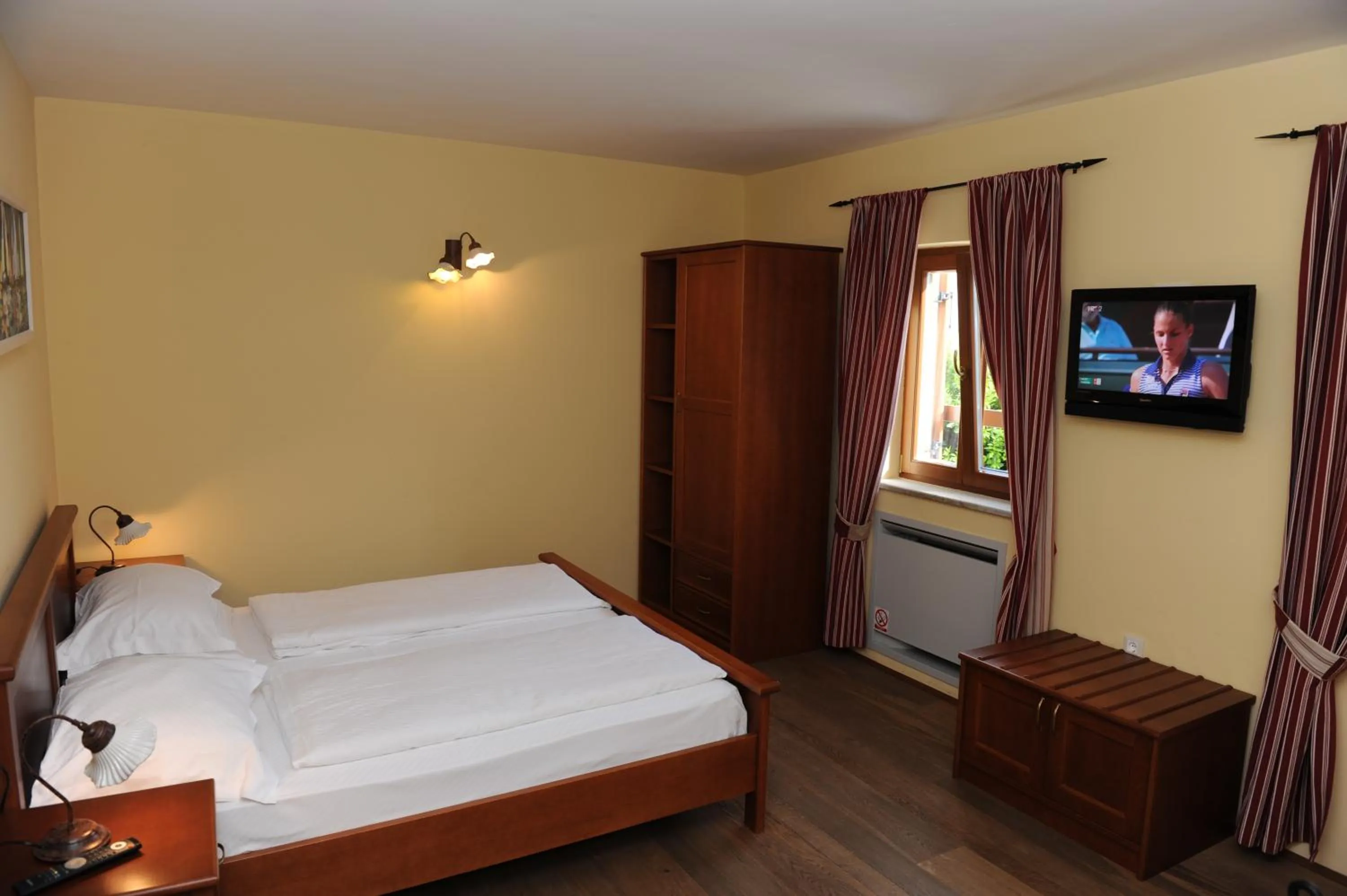 Bed in Guest House Stancija Kovacici