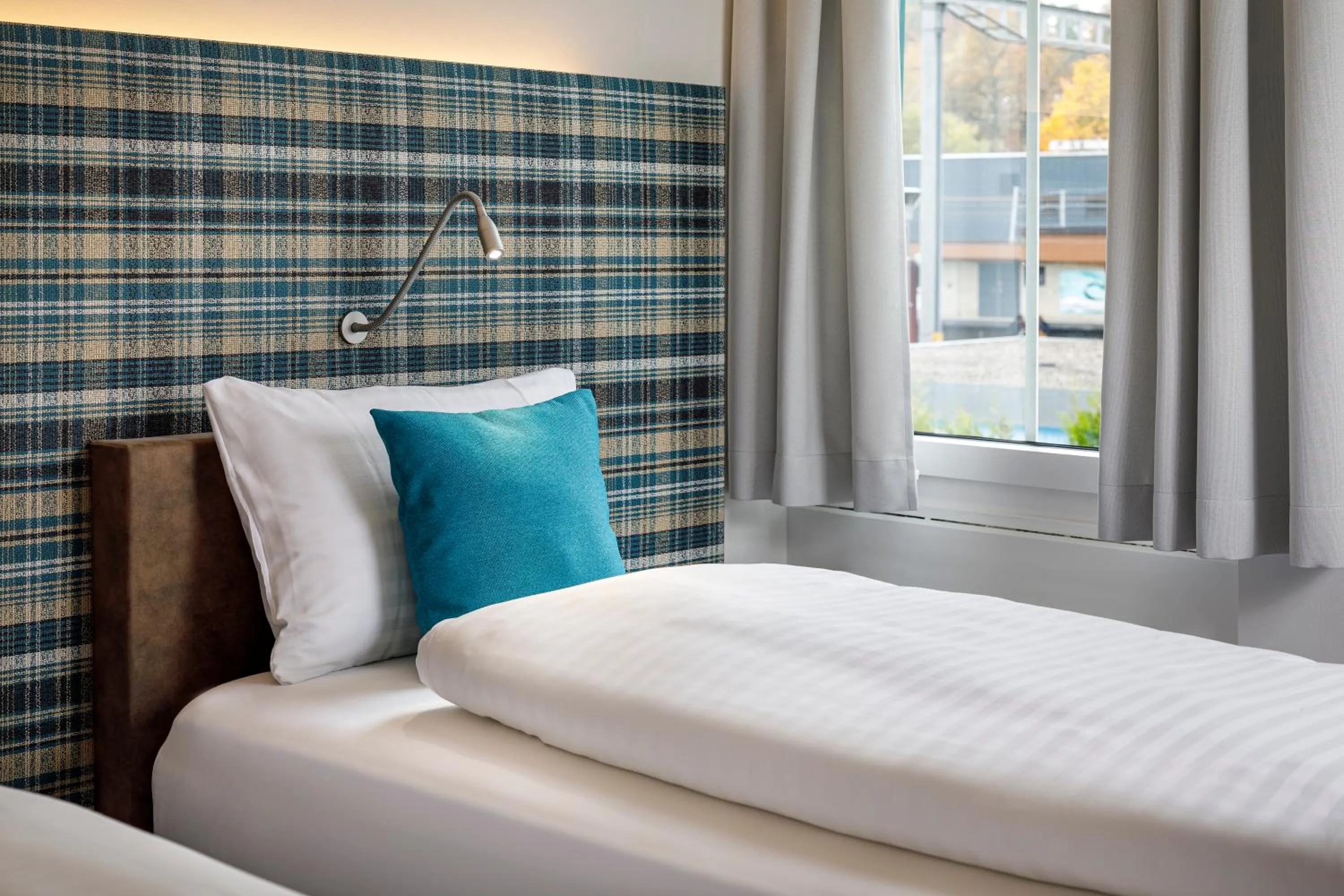 Bedroom, Bed in Hotel Schweizerhof