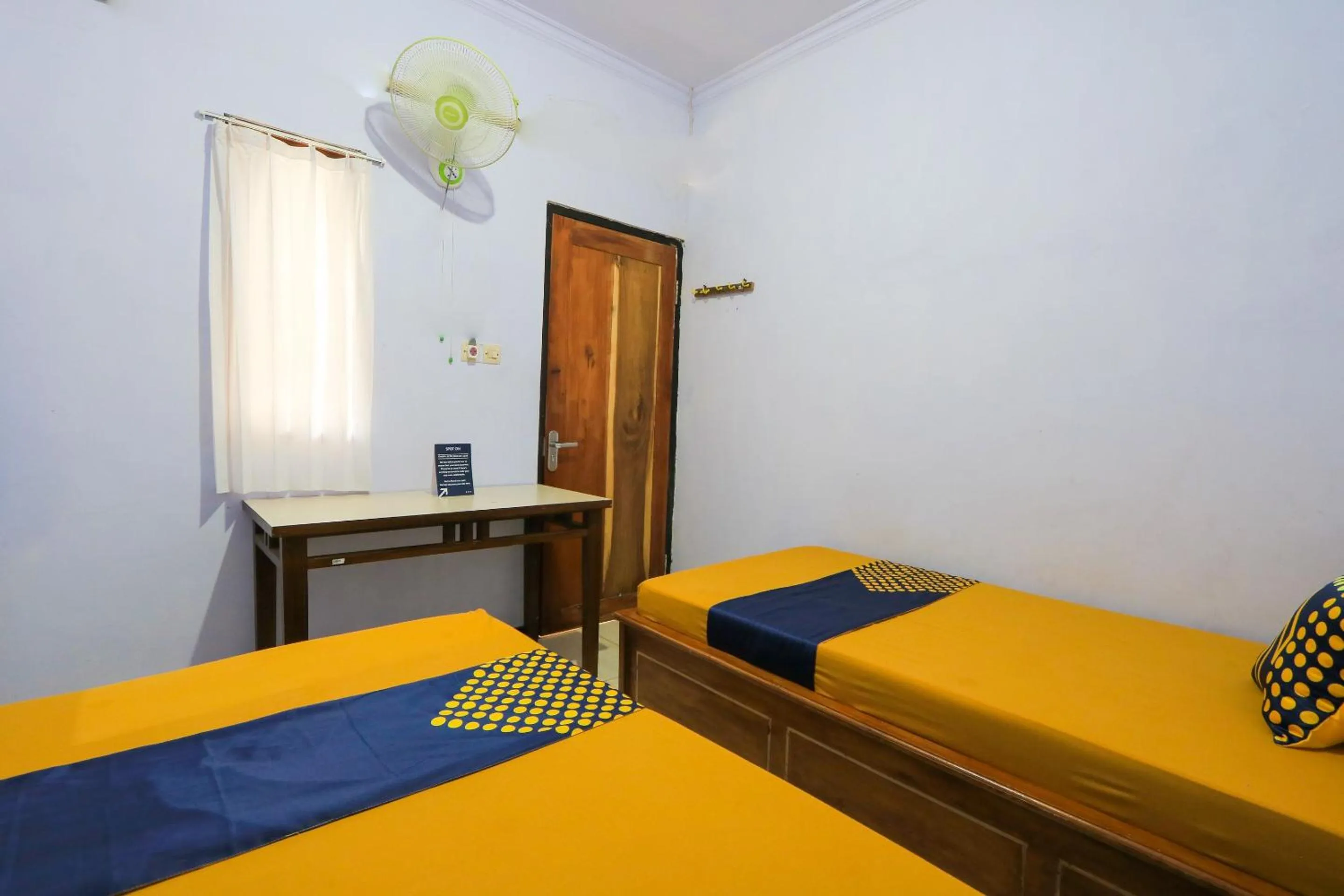 Bedroom in OYO 2497 Pesona Guest House