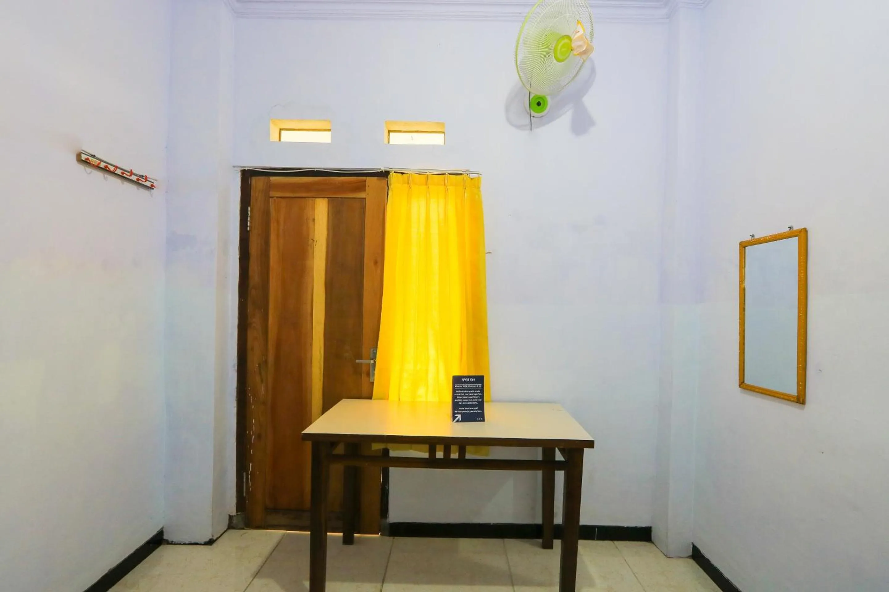 Bedroom in OYO 2497 Pesona Guest House