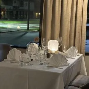 Restaurant/places to eat in Førde Hotel - Unike Hoteller