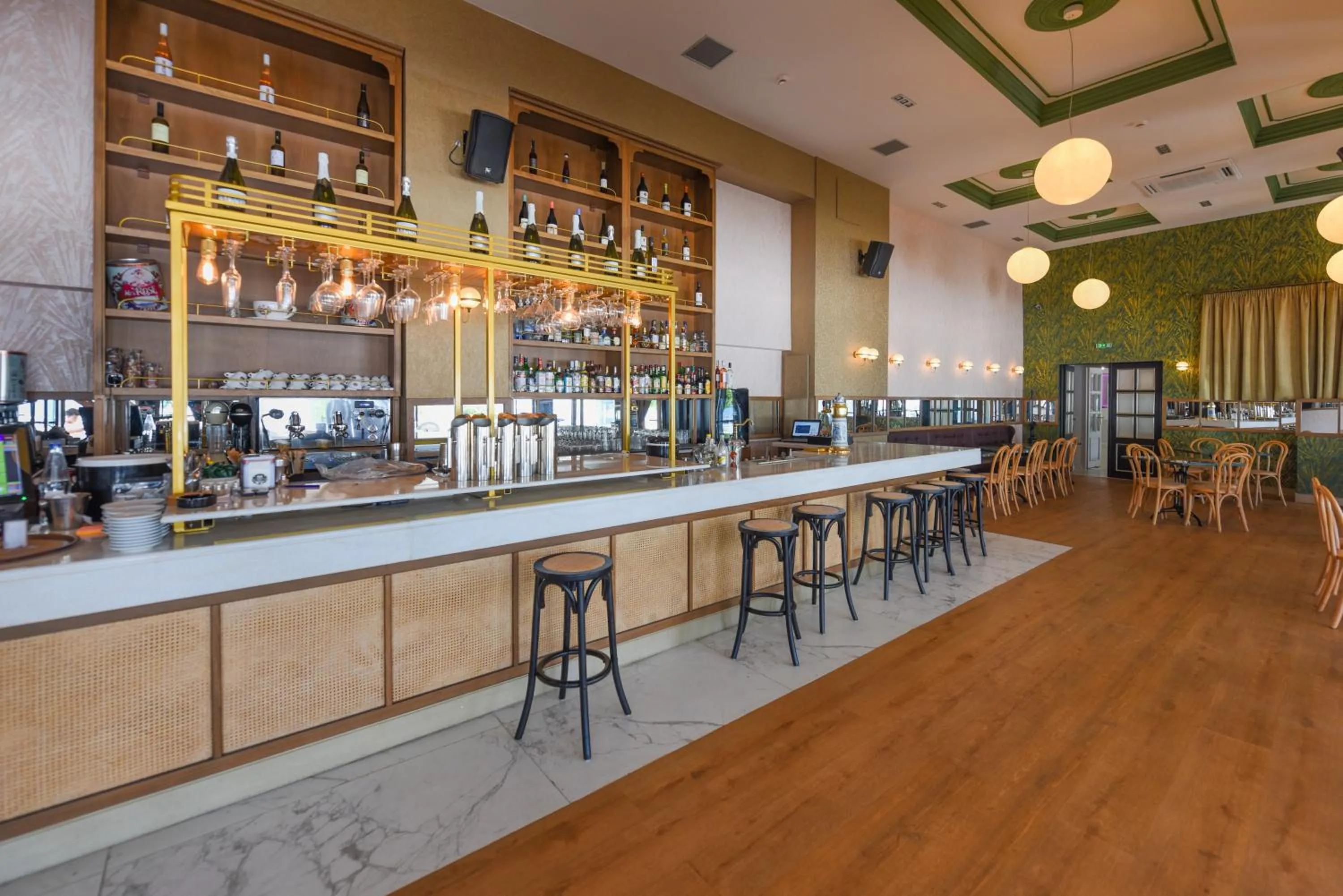 Lounge or bar in Samos Hotel