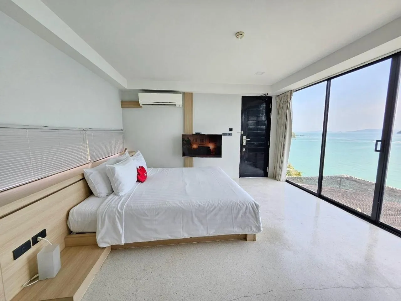 Bedroom, Bed in 8IK88 Resort, Phuket - SHA Extra Plus