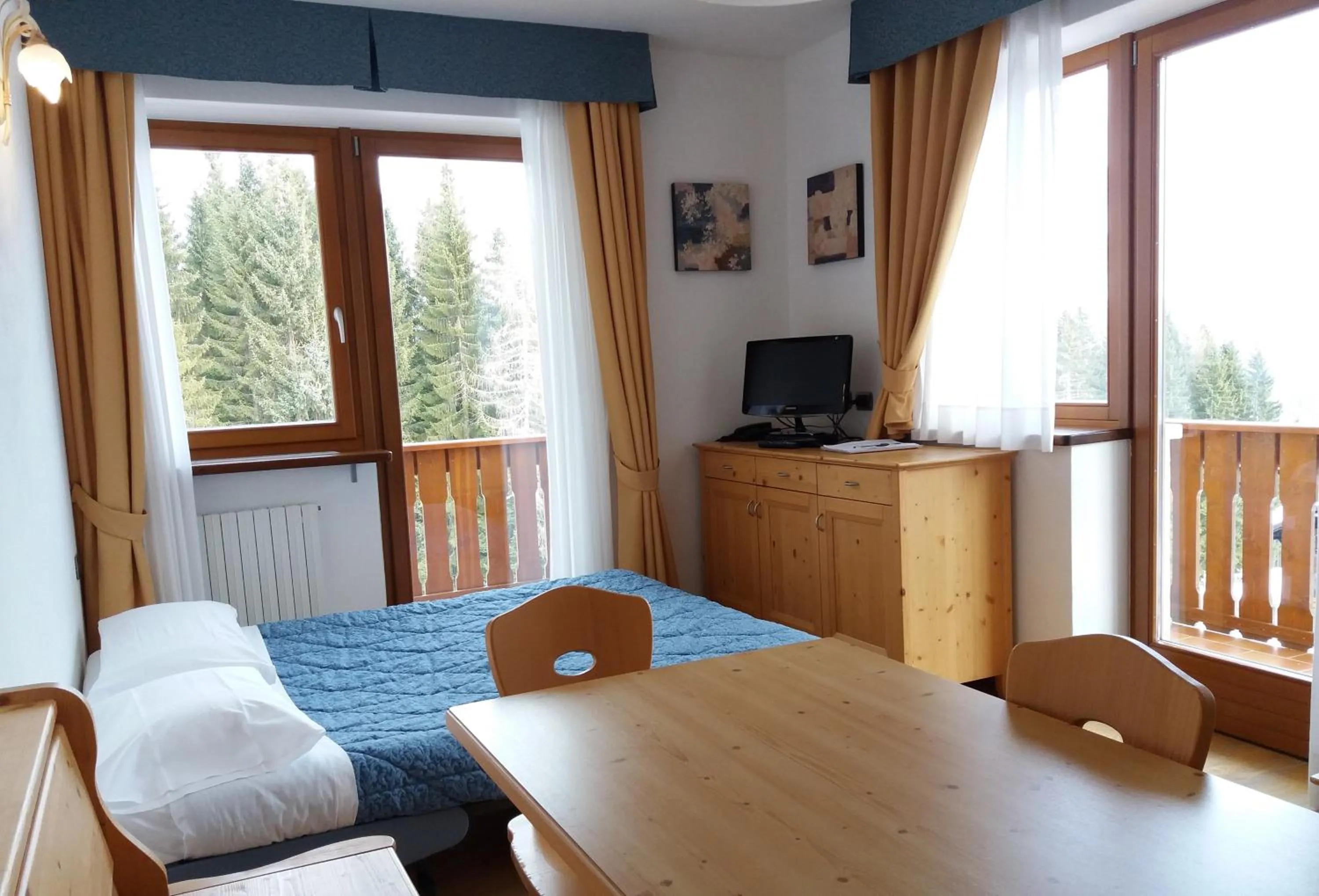 Photo of the whole room in Residence Panorama