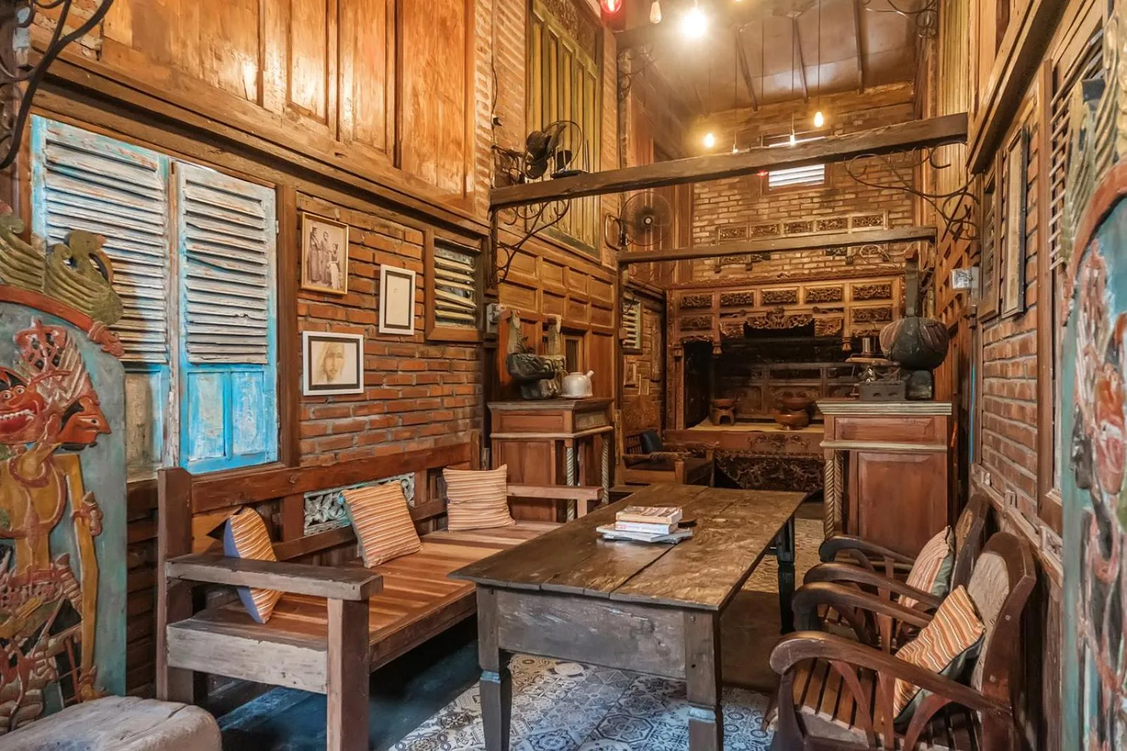 Communal lounge/ TV room in TwoSpaces Living at Bunga Desa, Jimbaran