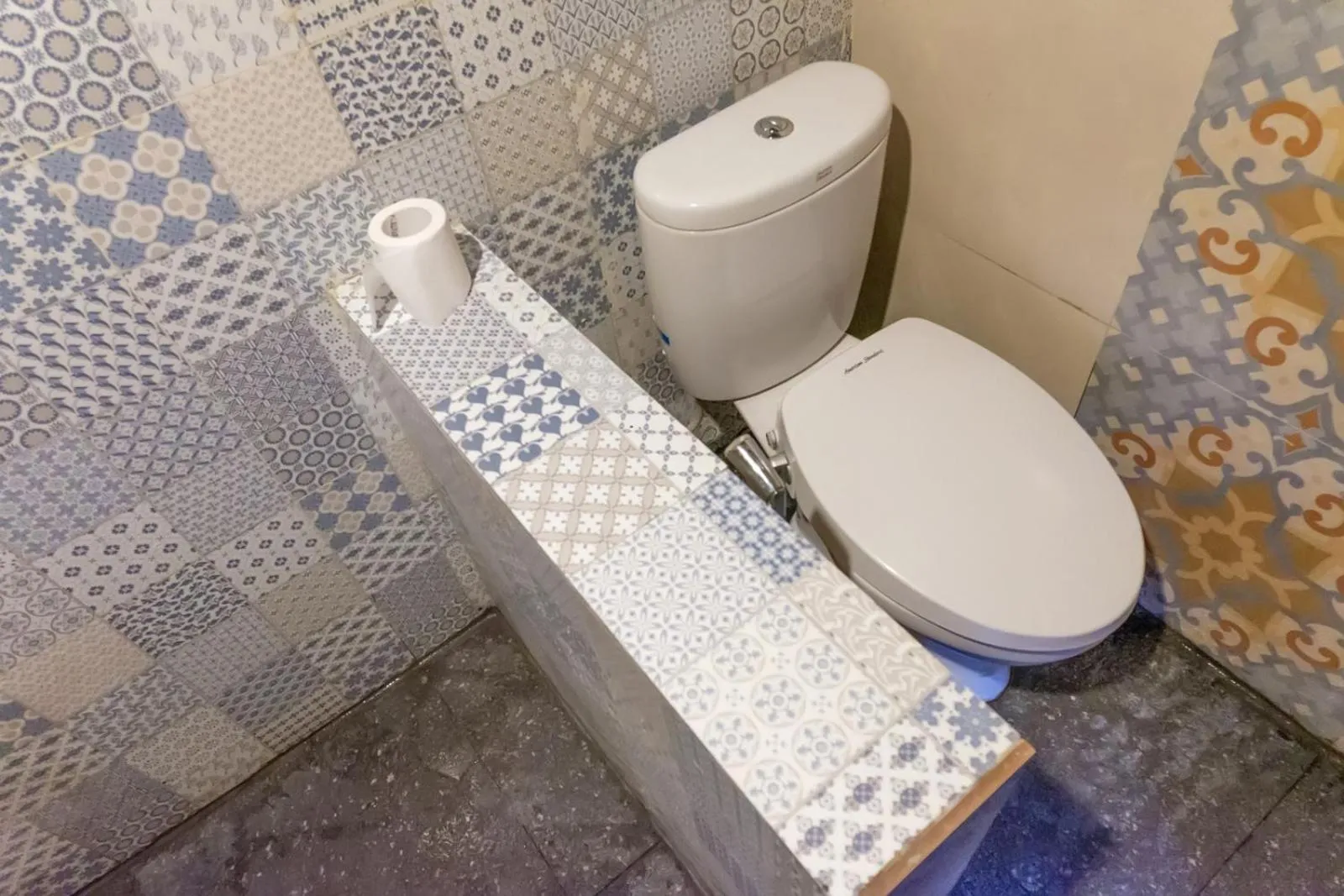 Bathroom in TwoSpaces Living at Bunga Desa, Jimbaran