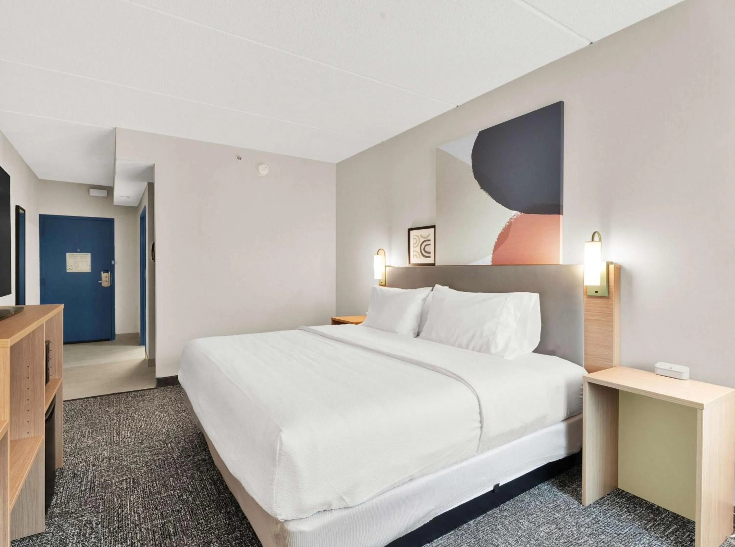 Bed in Comfort Inn Plymouth