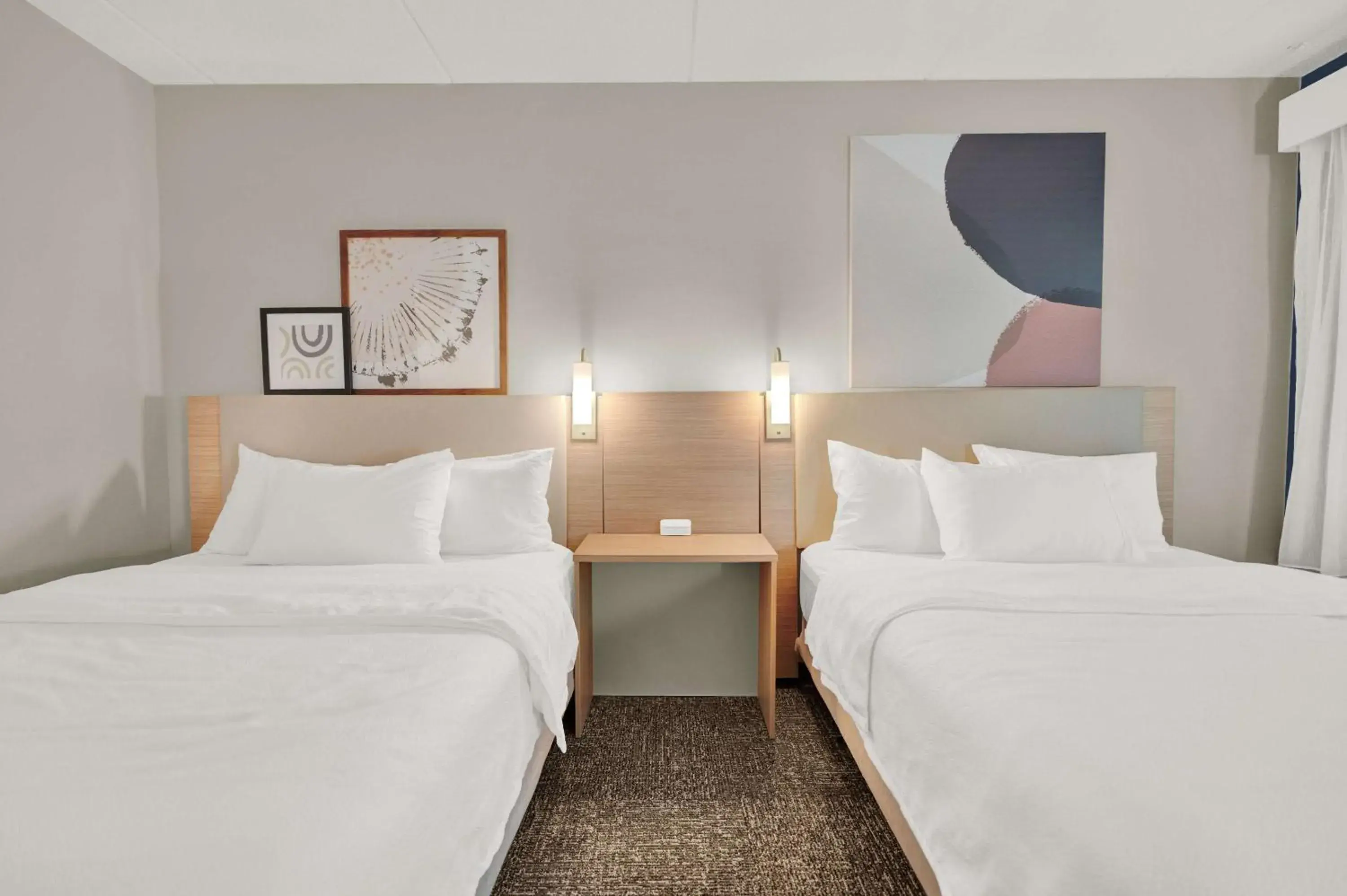 Queen Room with Two Queen Beds and Mobility Accessible Tub in Comfort Inn Plymouth Queen Room with Two Queen Beds and Mobility Accessible Tub in Comfort Inn Plymouth