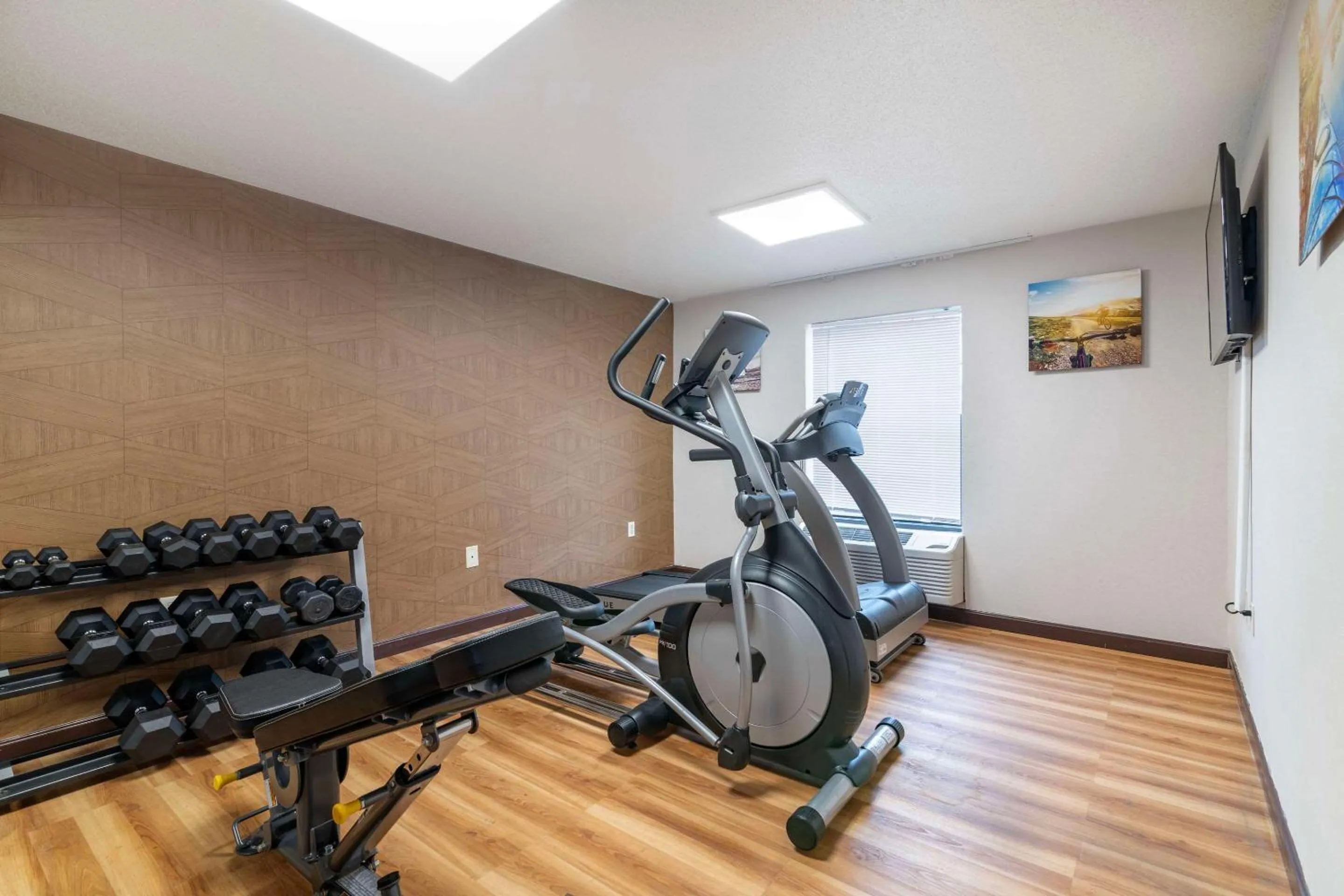 Fitness centre/facilities in Comfort Inn South Portland Airport