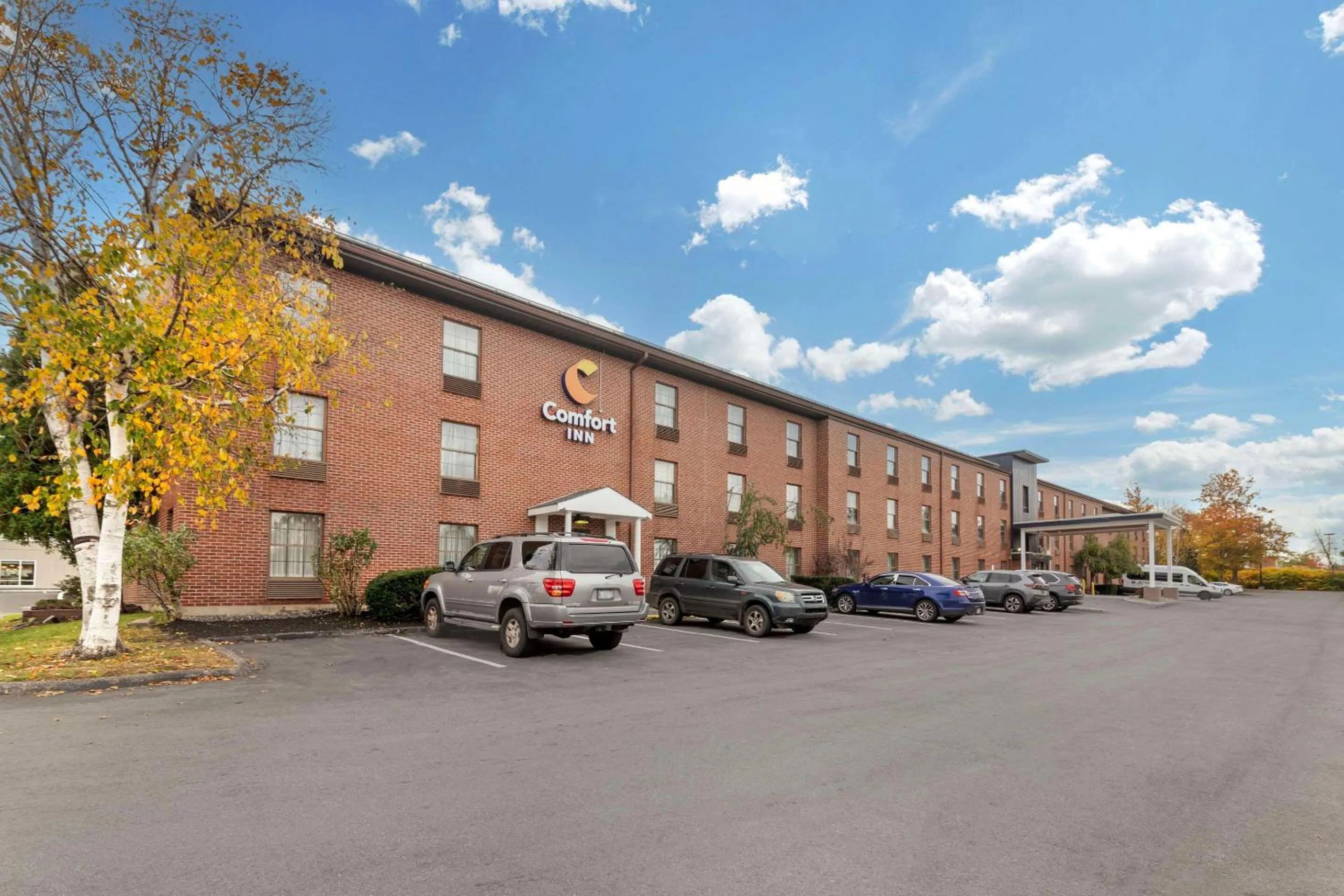 Property building in Comfort Inn South Portland Airport