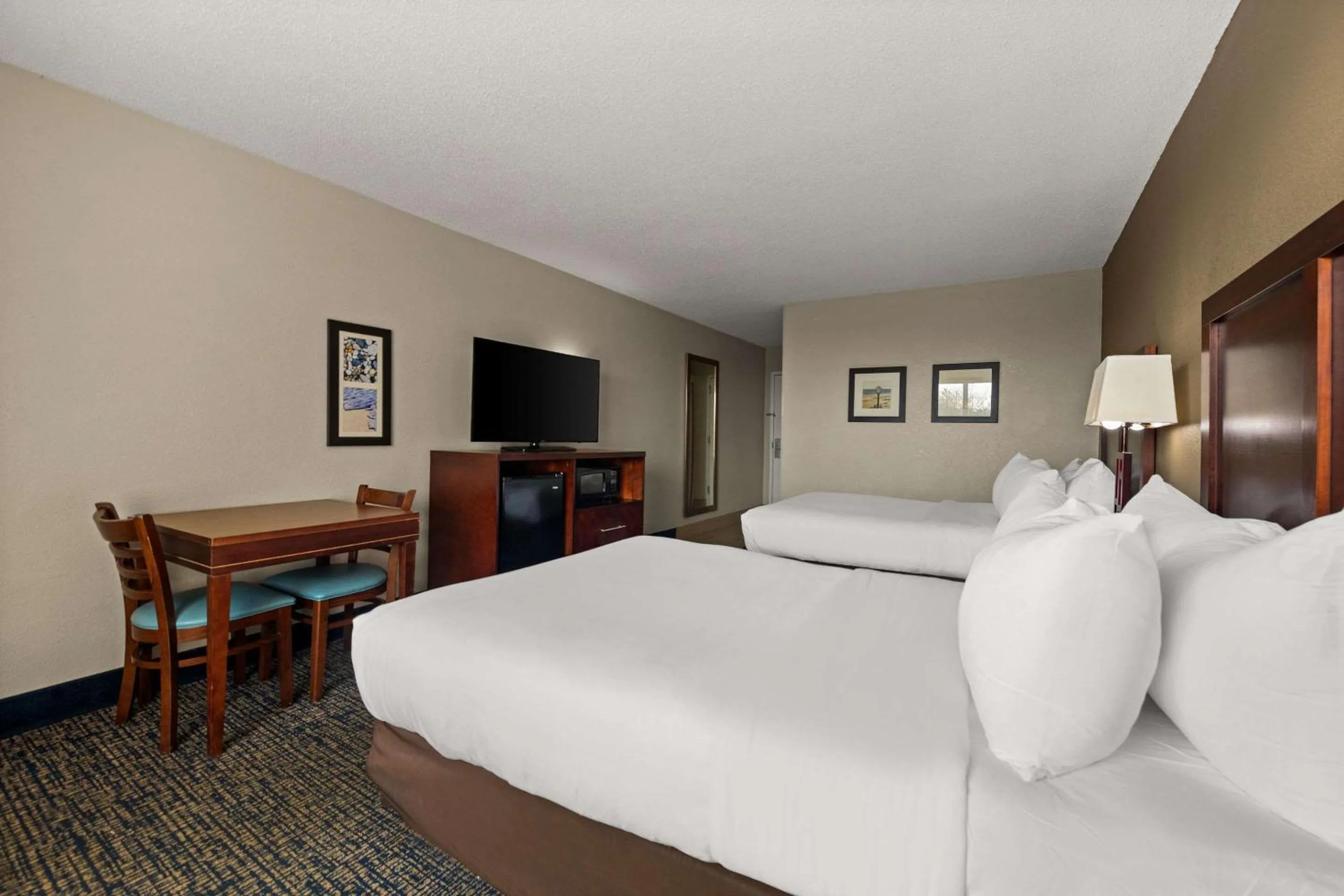 Bedroom, Bed in Comfort Inn On the Ocean