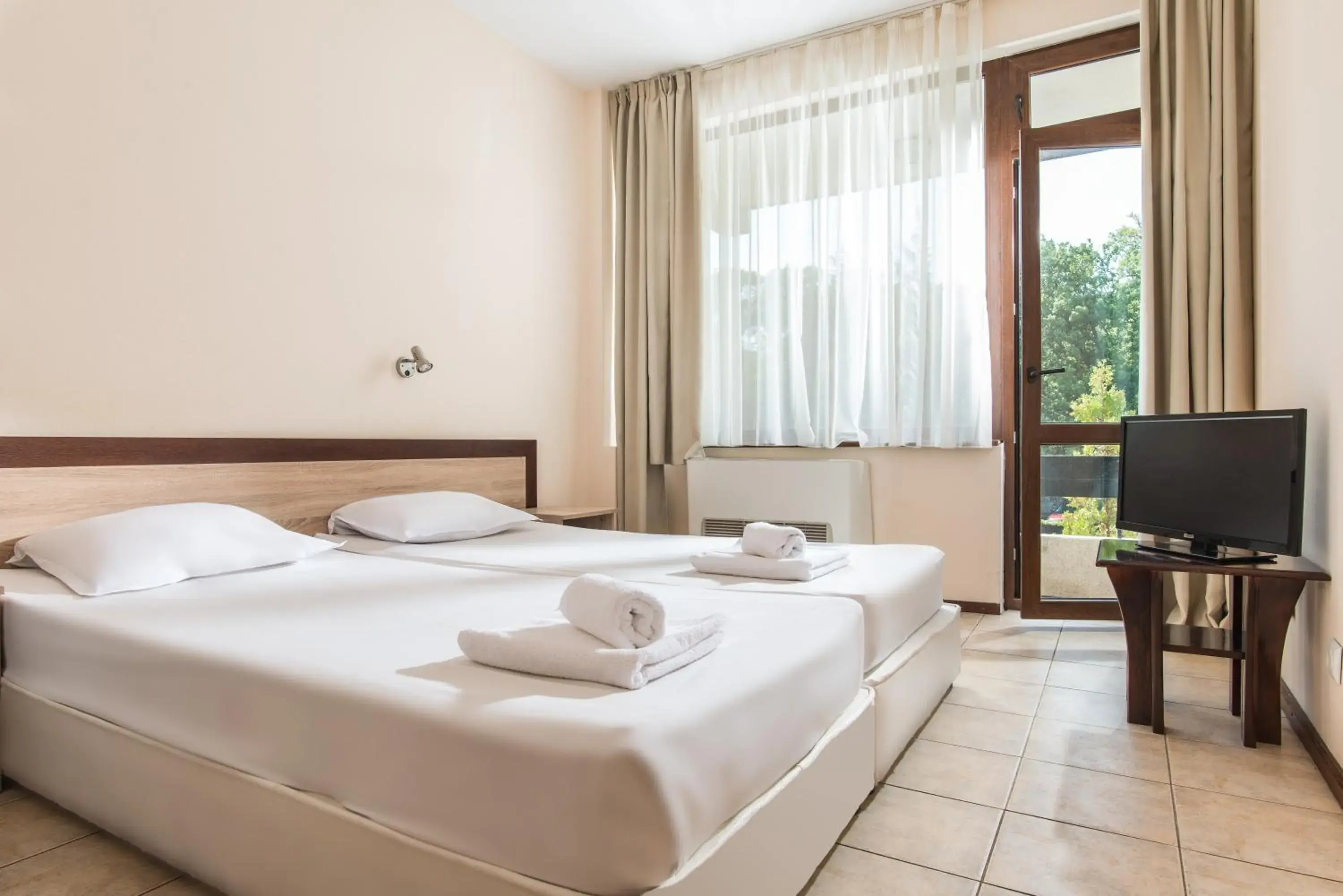 Double or Twin Room - single occupancy in Hotel PRESLAV Double or Twin Room - single occupancy in Hotel PRESLAV