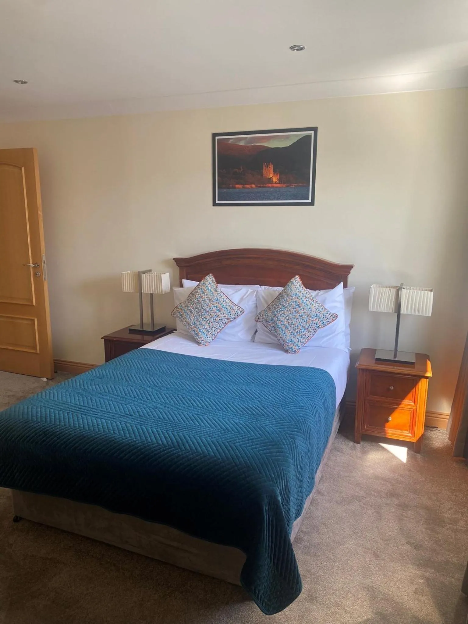 Bedroom, Bed in Park Place Apartments