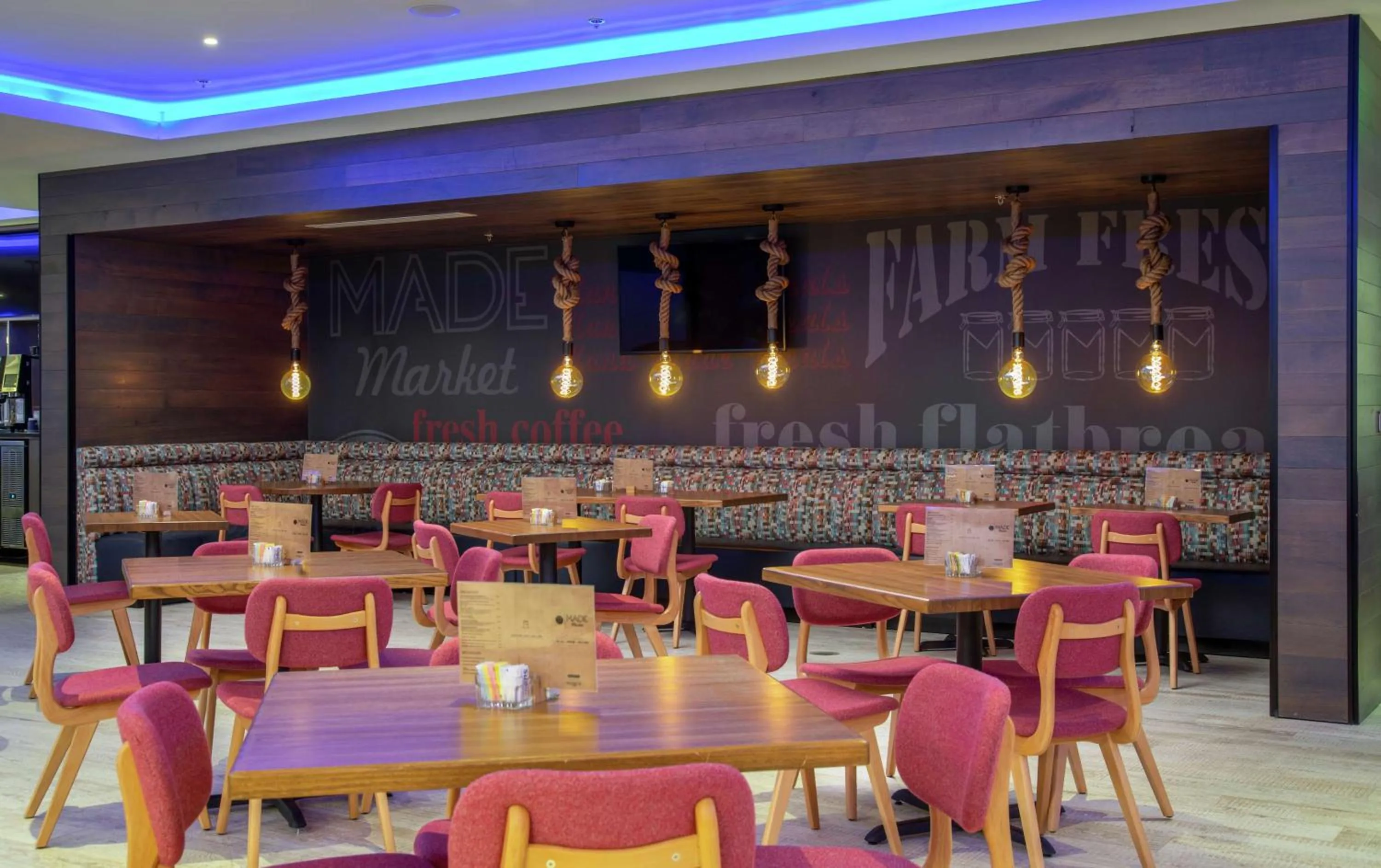 Restaurant/places to eat in DoubleTree by Hilton Hot Springs