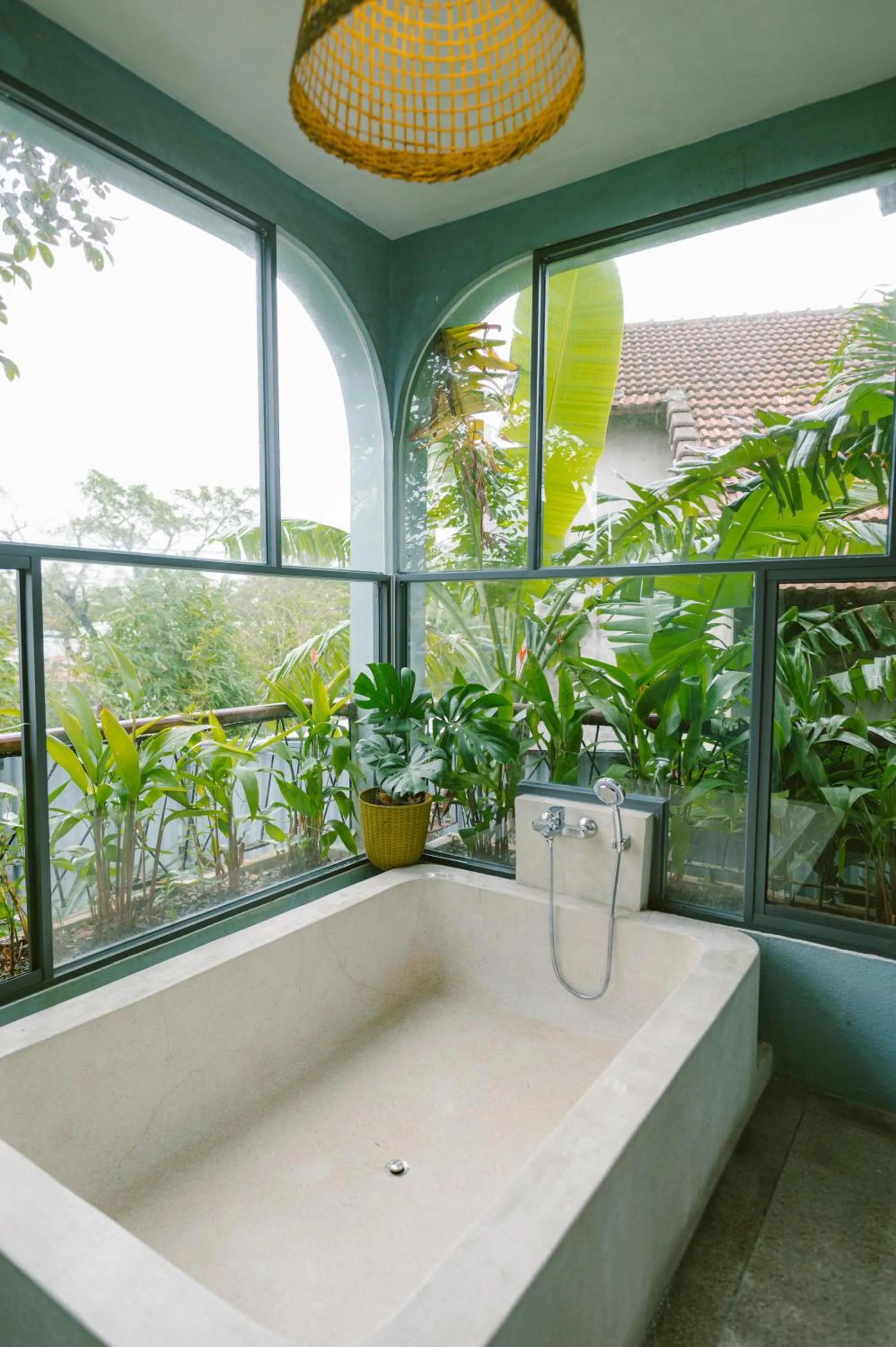 Hot Tub in Villa De Campagne Hoi An- Boutique homestay with pool and family soul