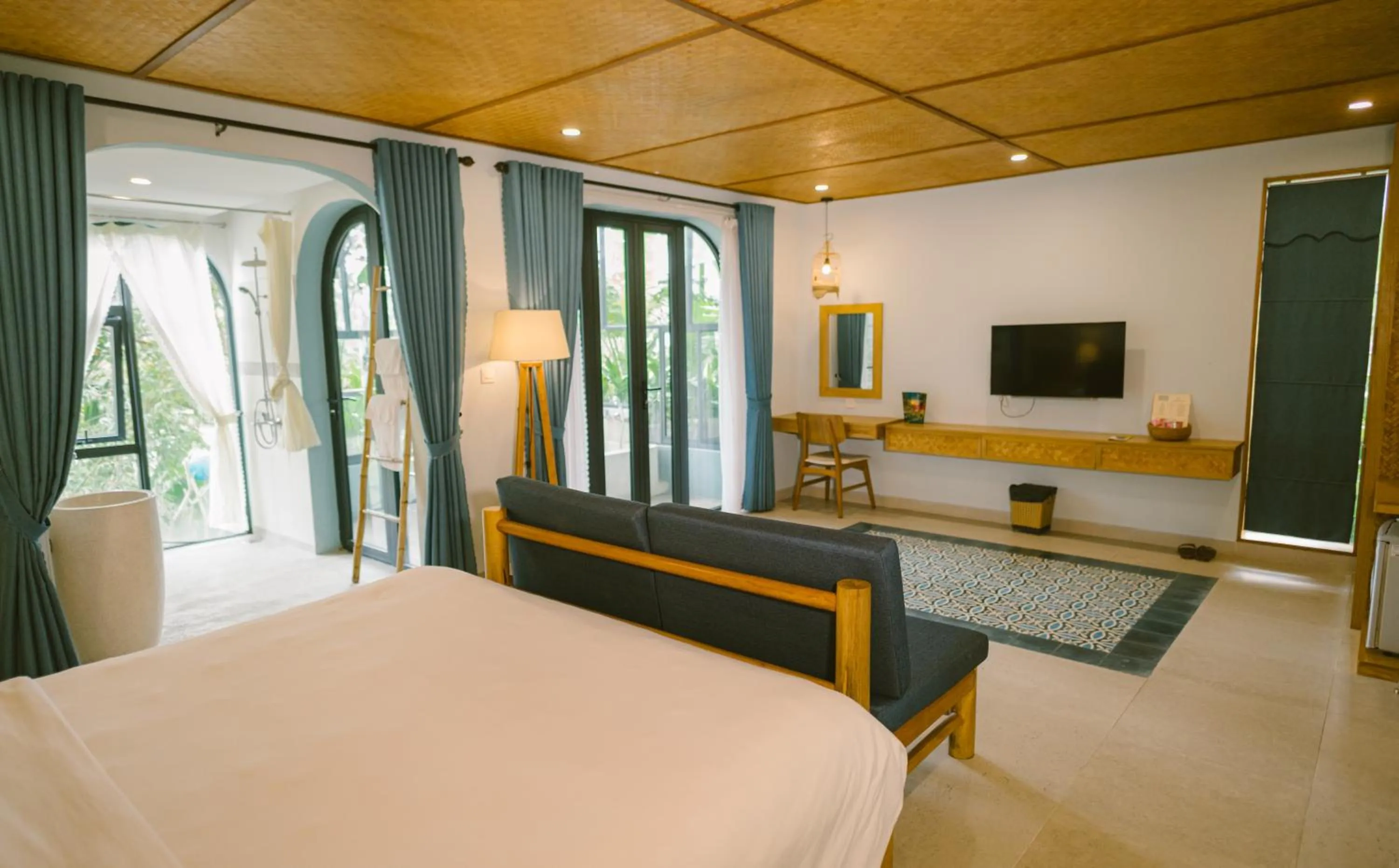 Photo of the whole room, Bed in Villa De Campagne Hoi An- Boutique homestay with pool and family soul