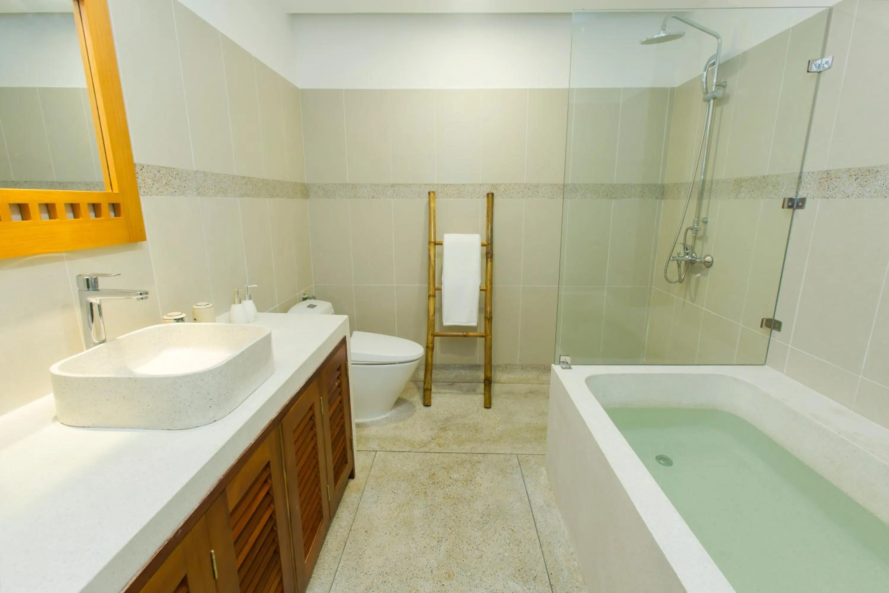 Shower in Villa De Campagne Hoi An- Boutique homestay with pool and family soul