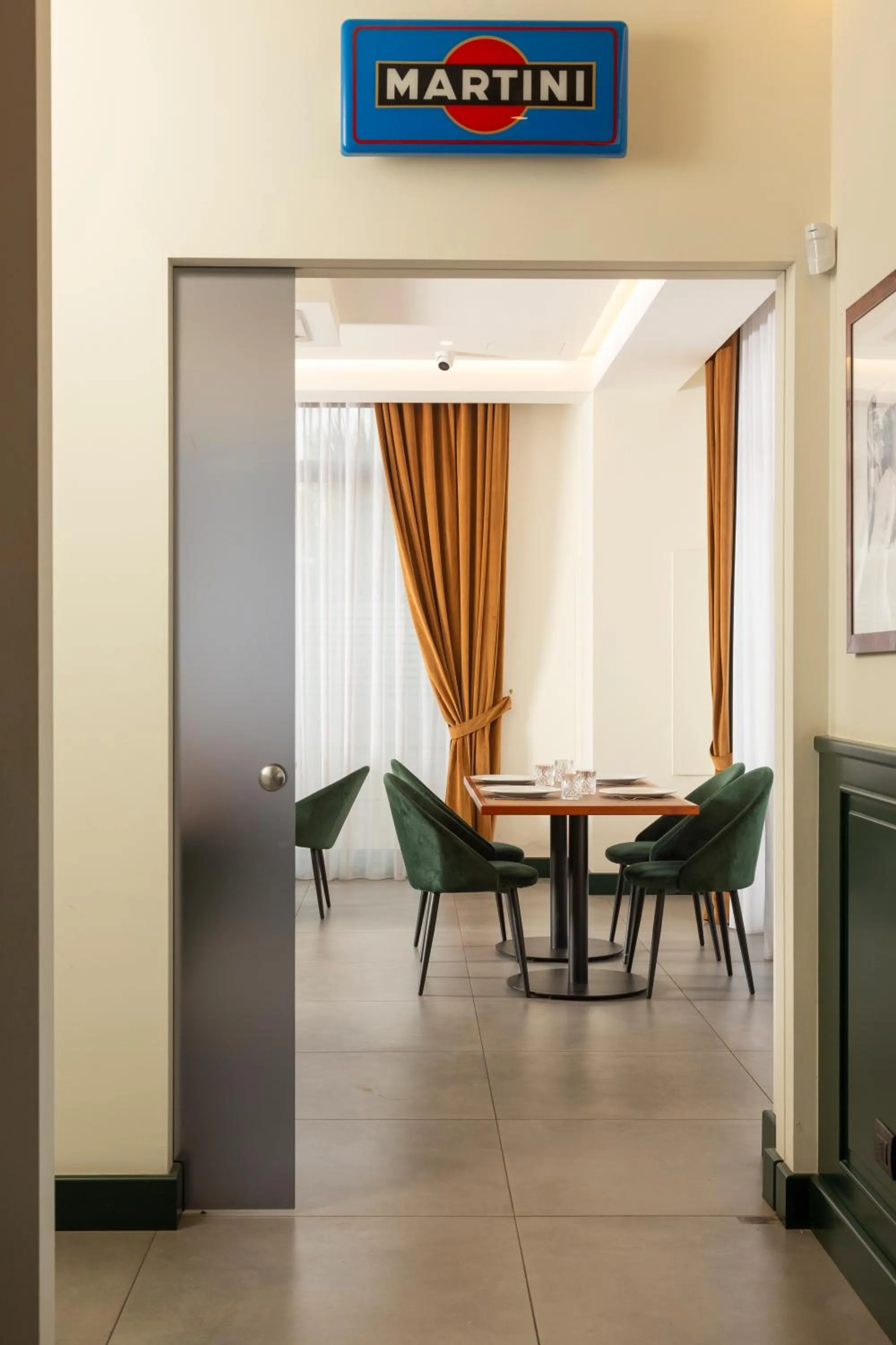 Restaurant/places to eat in Hotel Ghalà