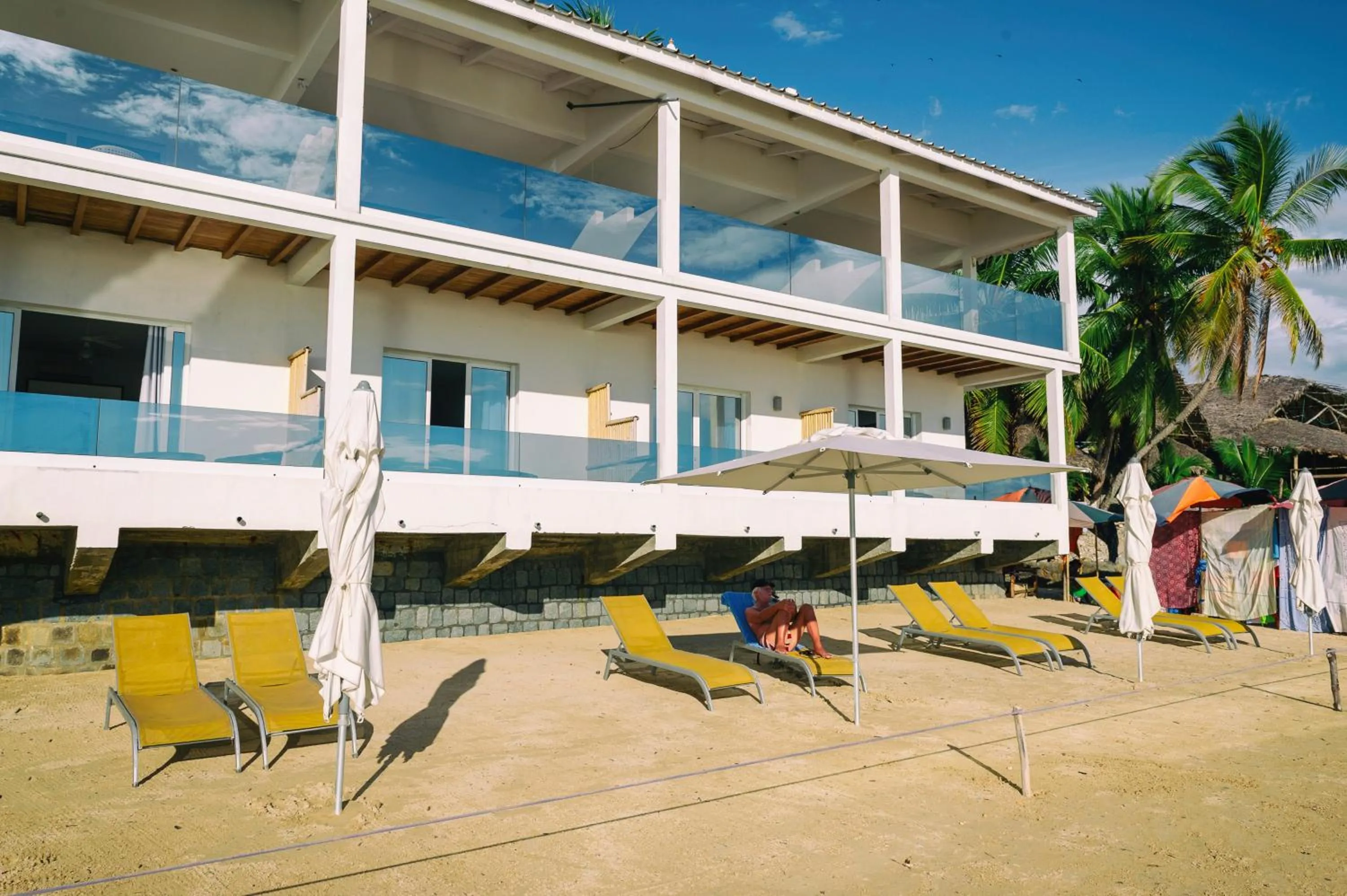 Property building in Etoile Blanche