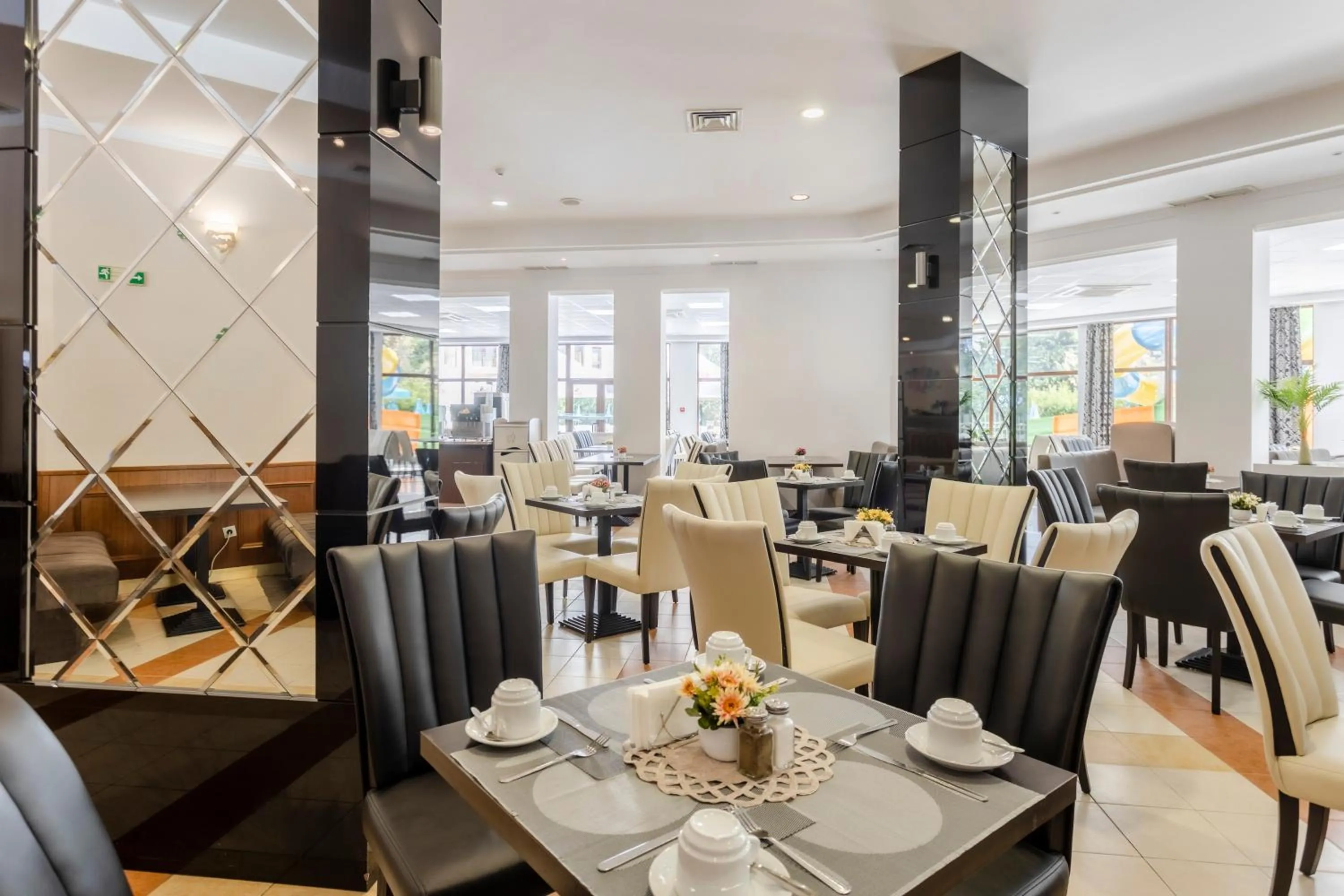 Restaurant/places to eat in Prestige Hotel and Aquapark - All inclusive