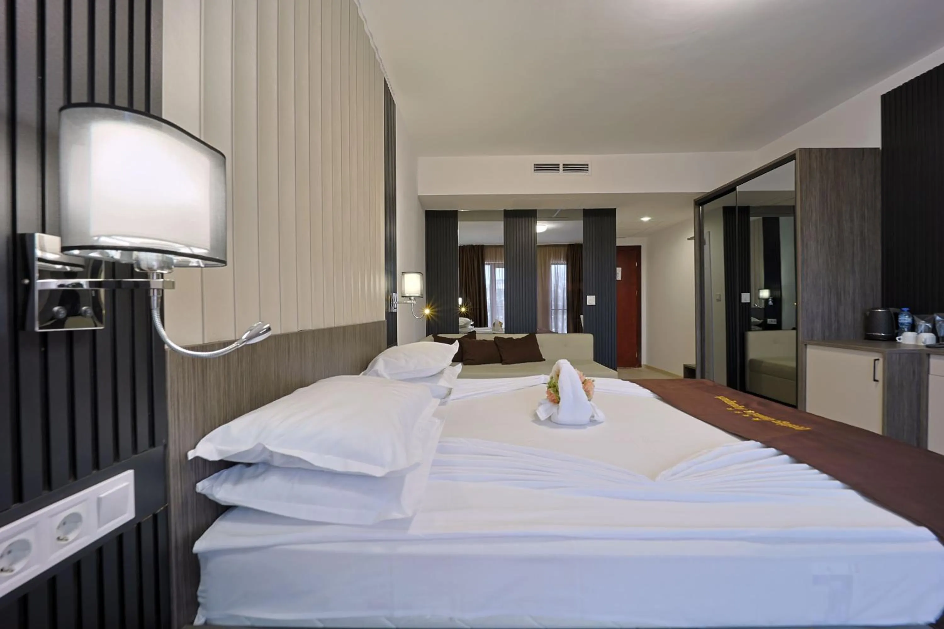 Bed in Prestige Hotel and Aquapark - All inclusive