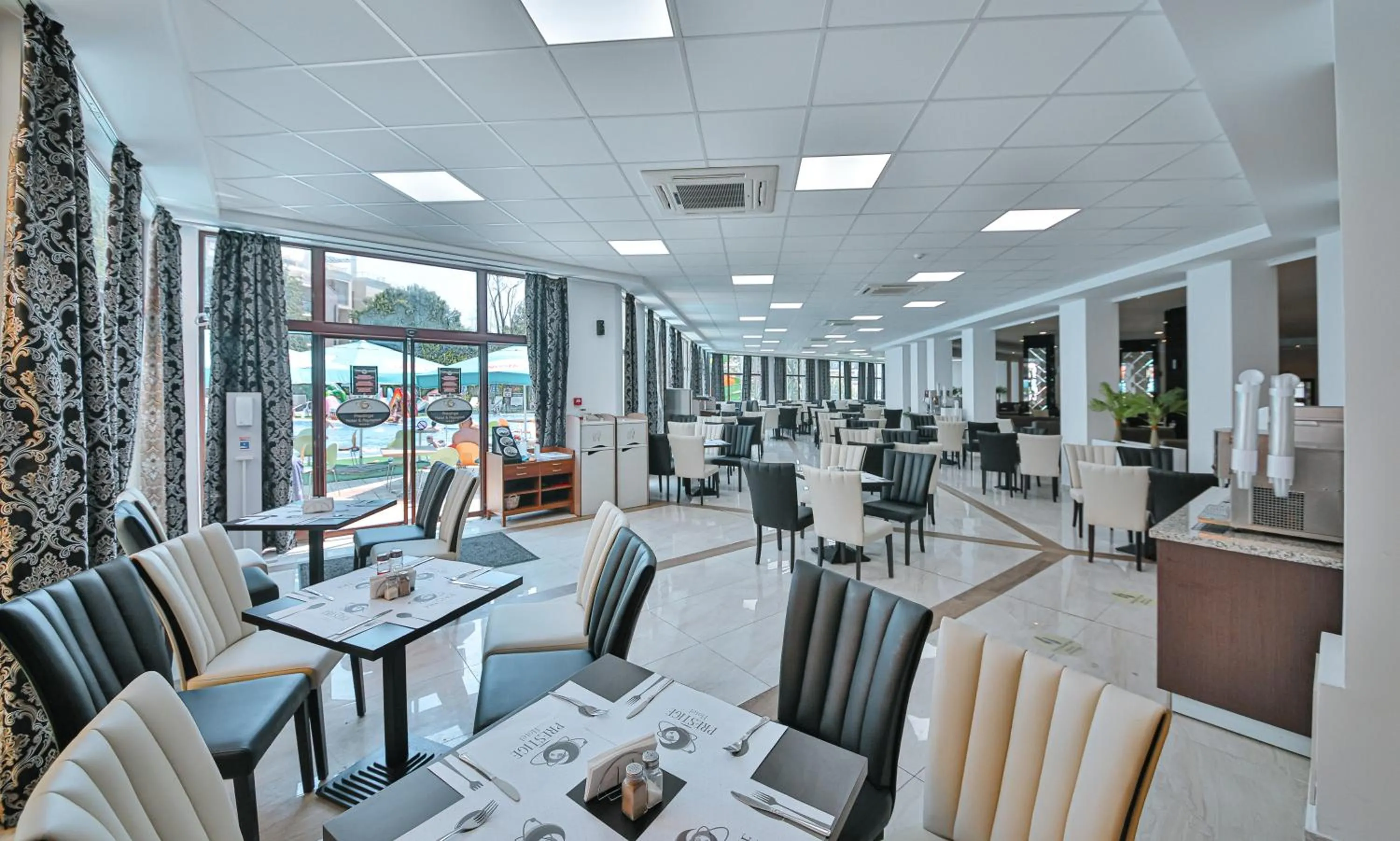 Restaurant/places to eat in Prestige Hotel and Aquapark - All inclusive