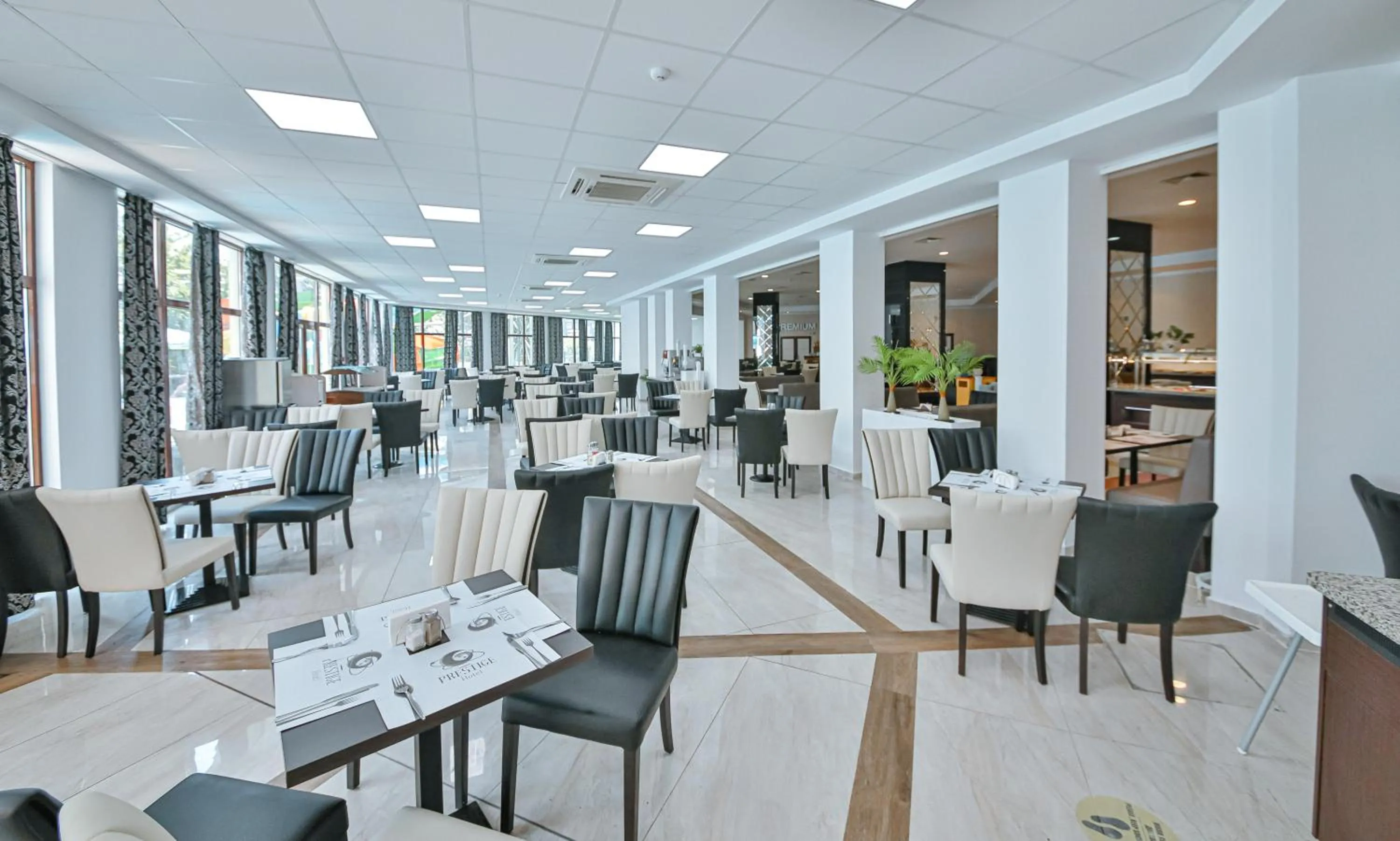 Restaurant/places to eat in Prestige Hotel and Aquapark - All inclusive